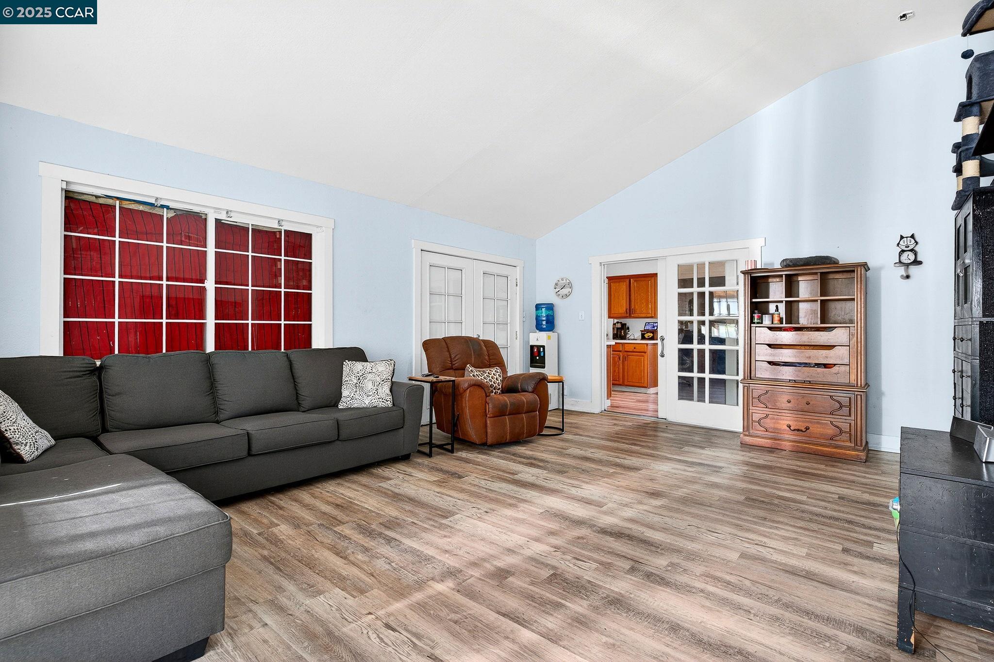 Detail Gallery Image 23 of 60 For 2312 Granada Ct, Pinole,  CA 94564-1813 - 5 Beds | 2 Baths