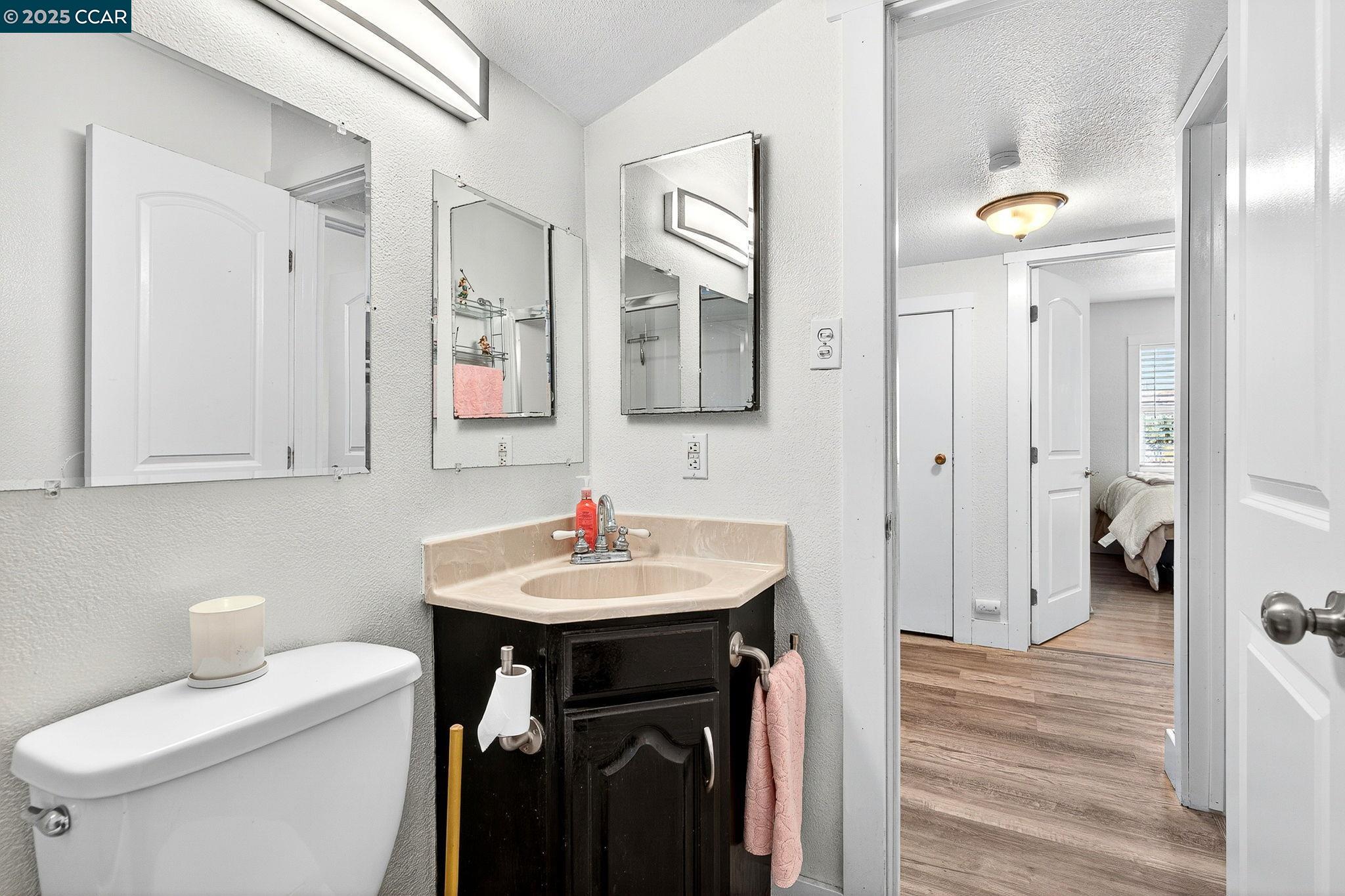 Detail Gallery Image 40 of 60 For 2312 Granada Ct, Pinole,  CA 94564-1813 - 5 Beds | 2 Baths