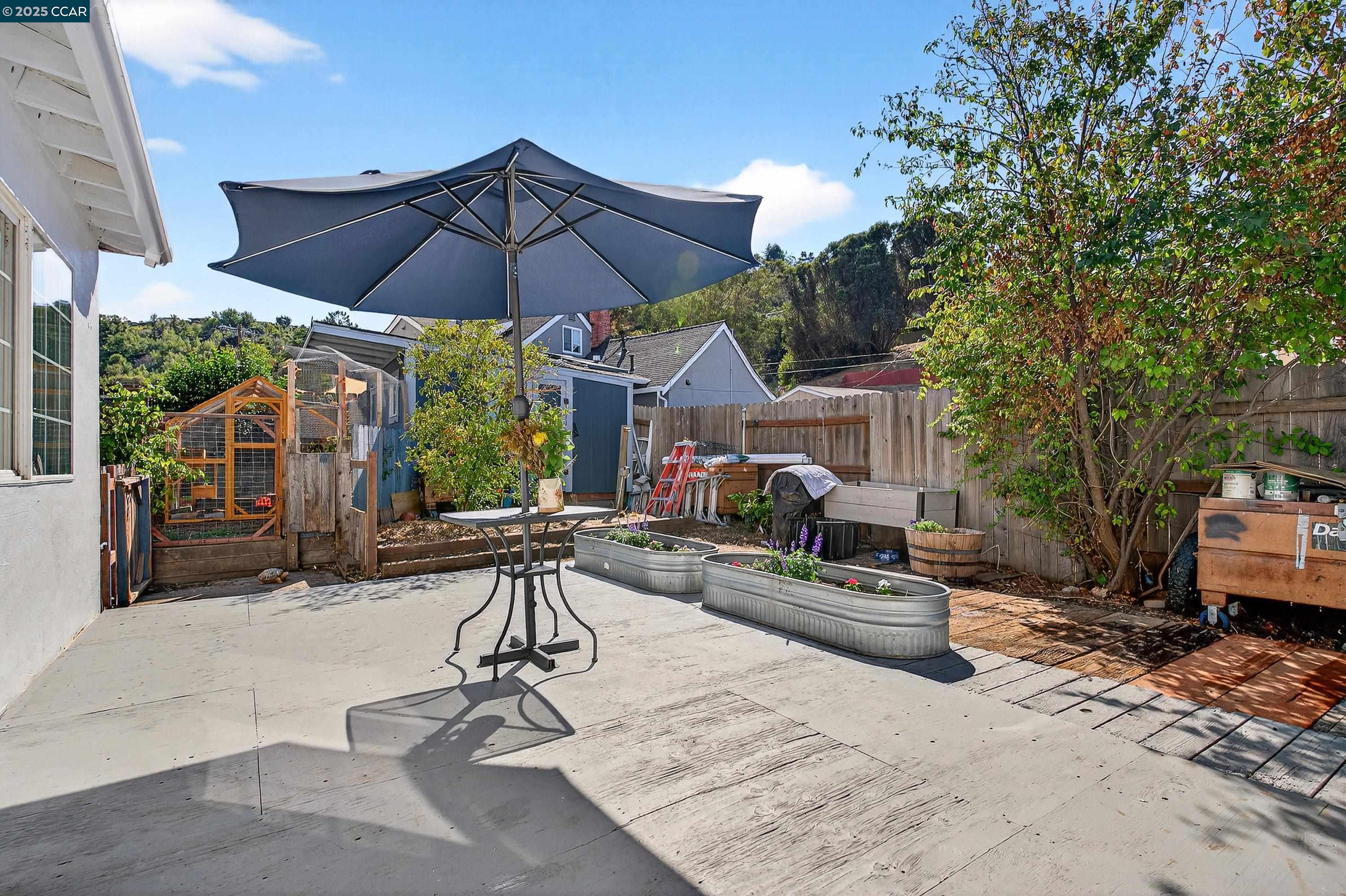 Detail Gallery Image 54 of 60 For 2312 Granada Ct, Pinole,  CA 94564-1813 - 5 Beds | 2 Baths