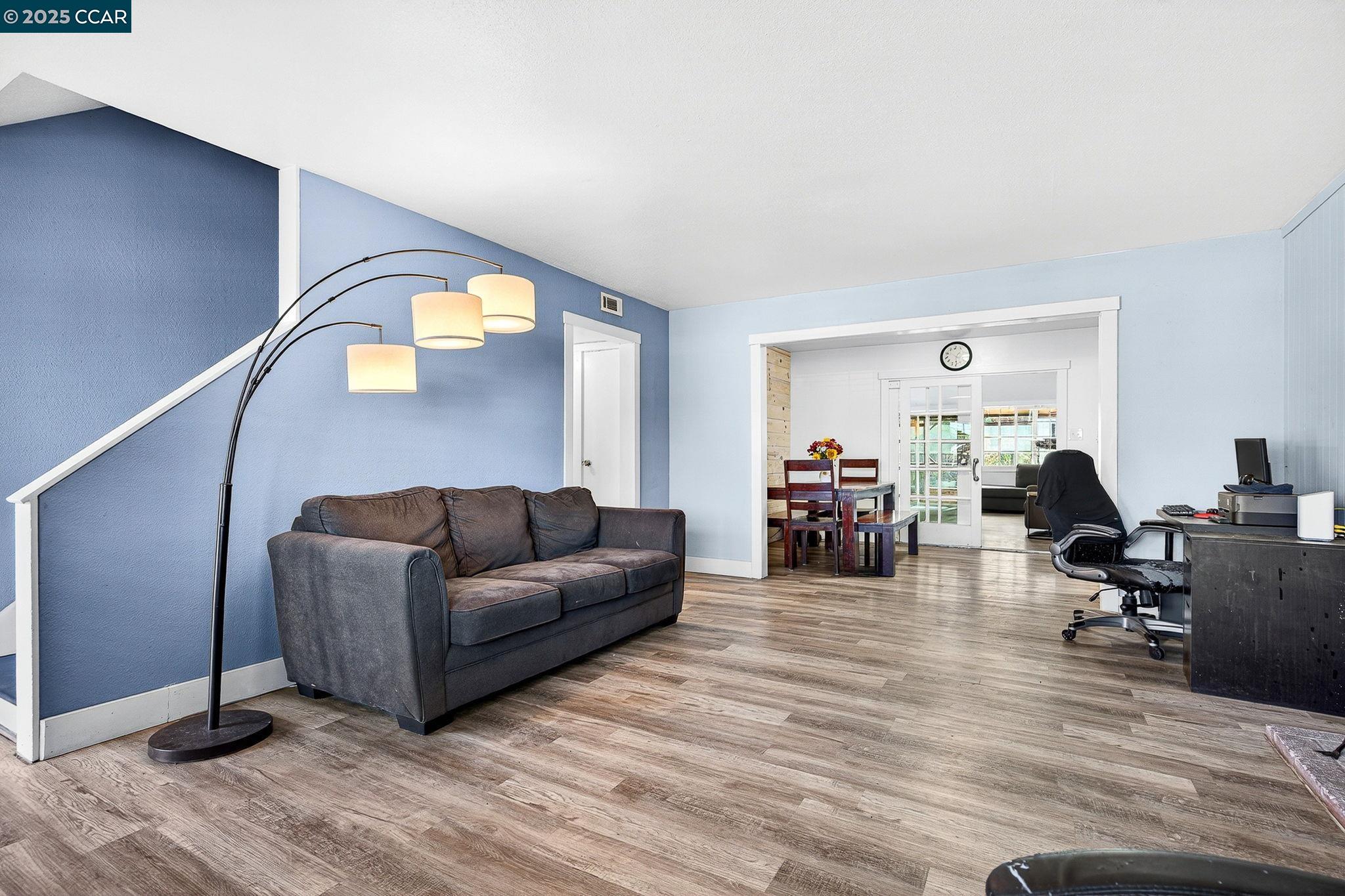 Detail Gallery Image 9 of 60 For 2312 Granada Ct, Pinole,  CA 94564-1813 - 5 Beds | 2 Baths