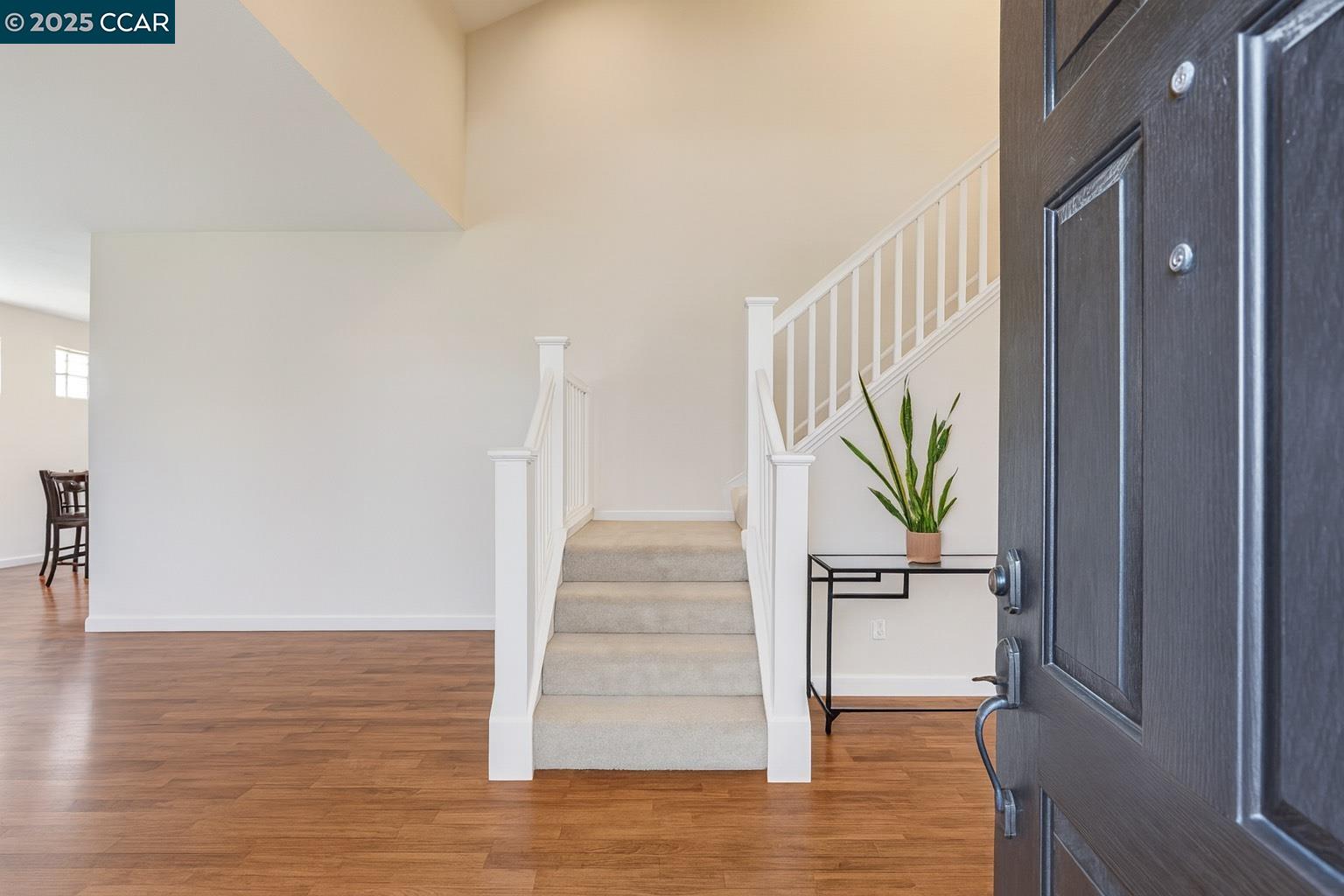 Detail Gallery Image 3 of 12 For 1434 Rhone Way, Gonzales,  CA 93926 - 5 Beds | 3 Baths