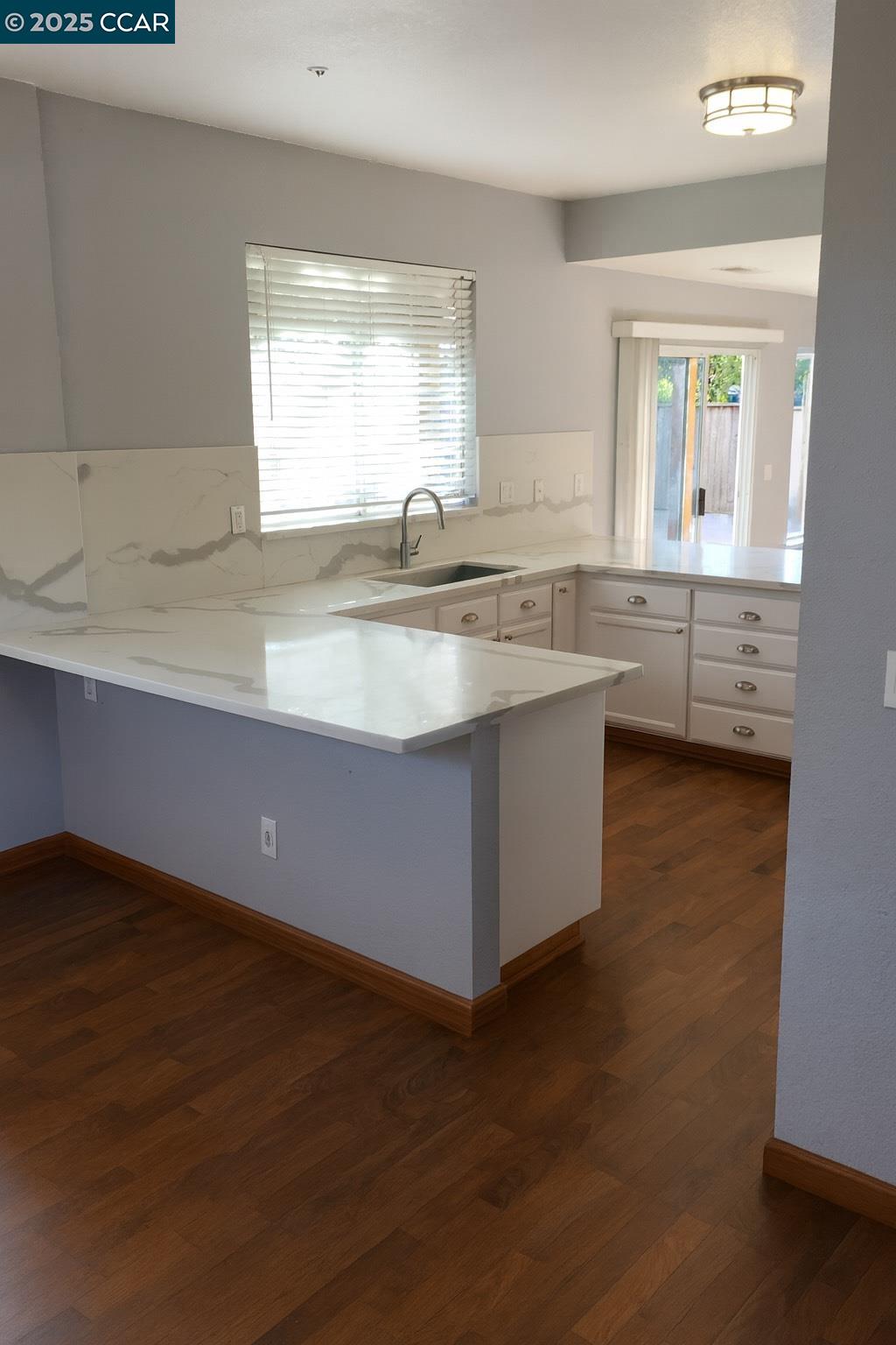 Detail Gallery Image 7 of 12 For 1434 Rhone Way, Gonzales,  CA 93926 - 5 Beds | 3 Baths