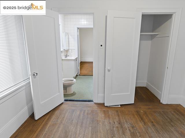 Detail Gallery Image 8 of 10 For 5549 Harvey Ave, Oakland,  CA 94621 - 2 Beds | 1 Baths