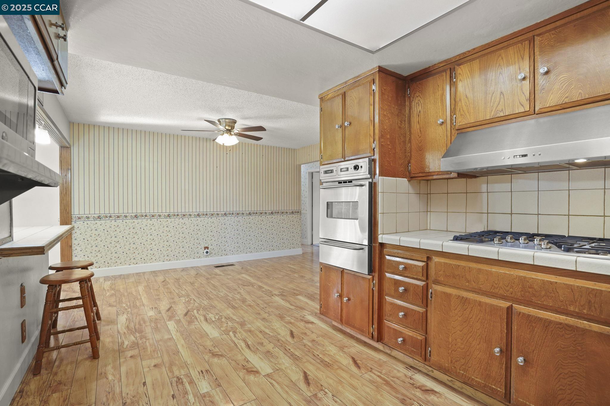 Detail Gallery Image 9 of 24 For 1508 Yellowstone Dr, Antioch,  CA 94509 - 4 Beds | 2 Baths