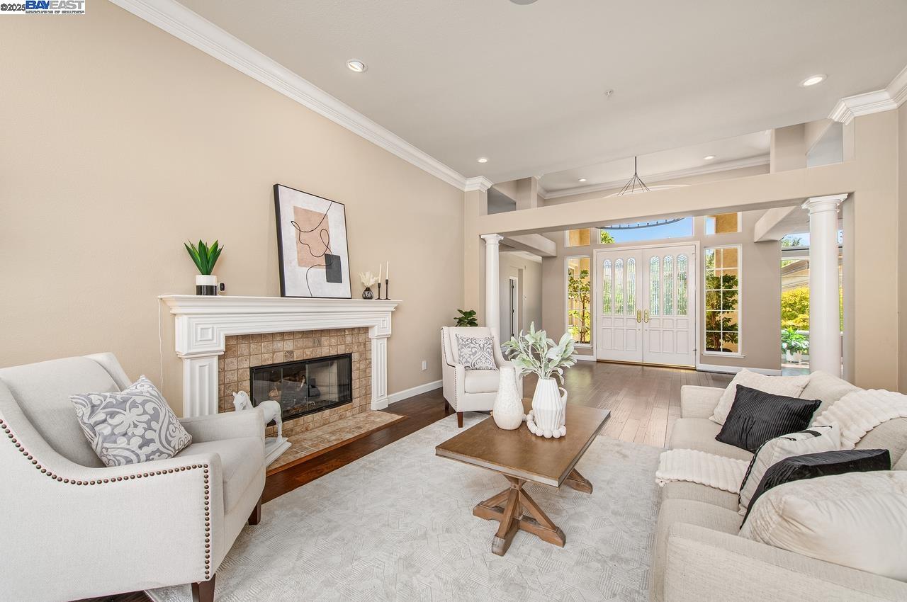 Detail Gallery Image 11 of 45 For 641 Varese Ct, Pleasanton,  CA 94566 - 5 Beds | 4 Baths