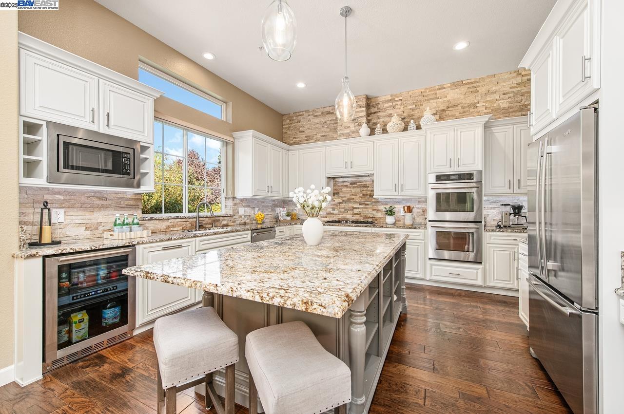 Detail Gallery Image 3 of 45 For 641 Varese Ct, Pleasanton,  CA 94566 - 5 Beds | 4 Baths