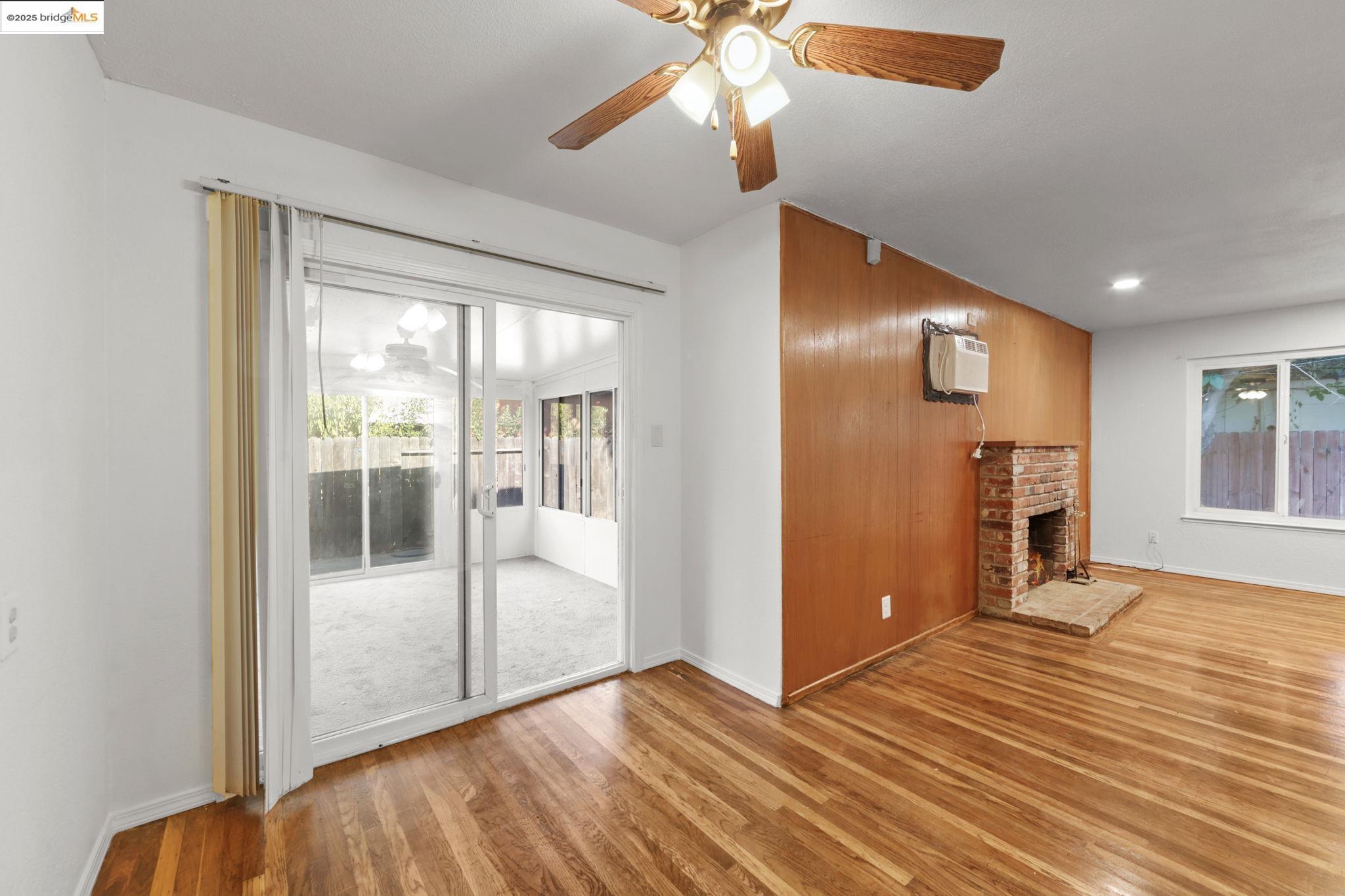 Detail Gallery Image 22 of 44 For 2100 Monifieth Way, Sacramento,  CA 95822 - 3 Beds | 1 Baths