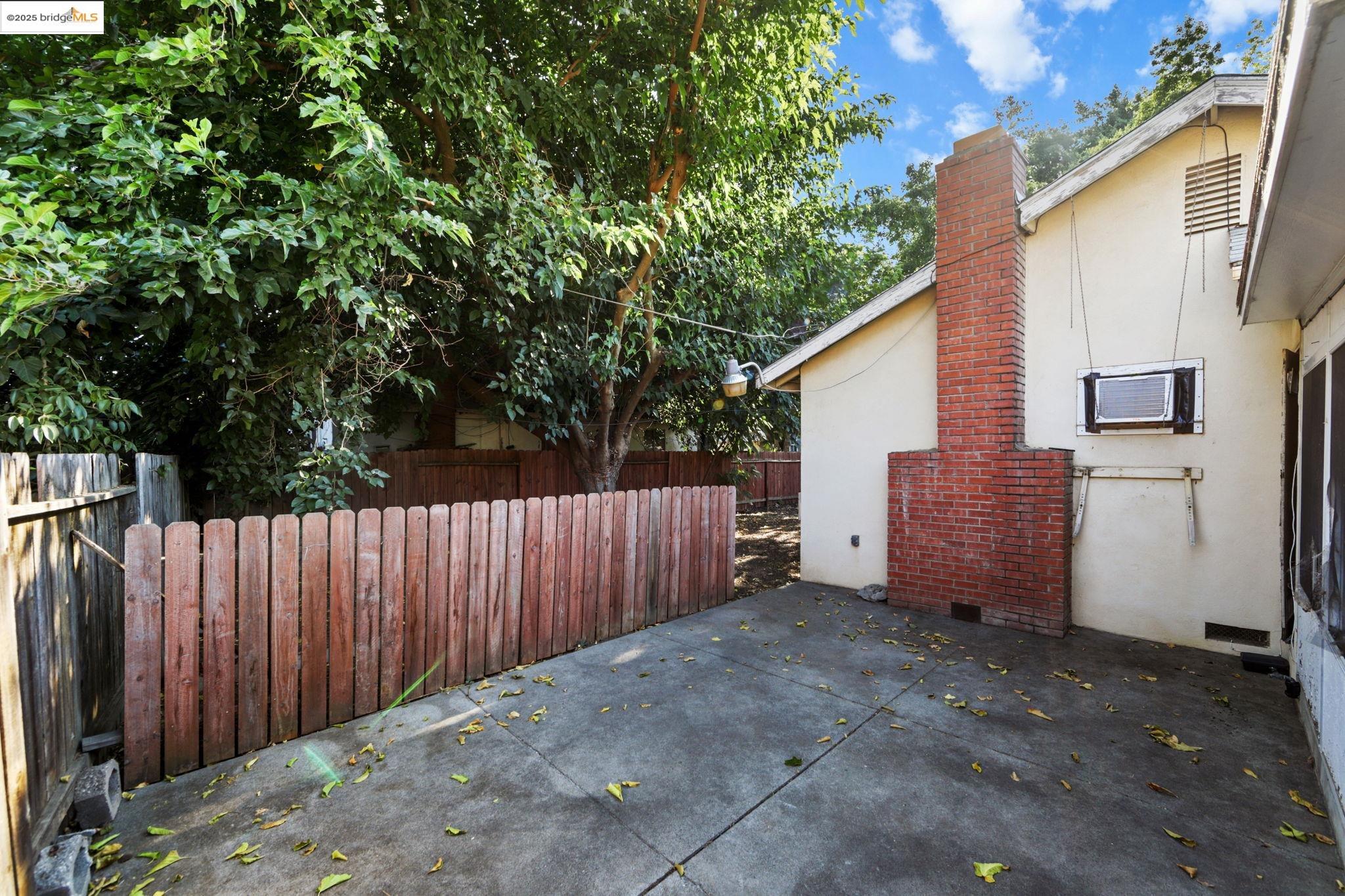 Detail Gallery Image 35 of 44 For 2100 Monifieth Way, Sacramento,  CA 95822 - 3 Beds | 1 Baths