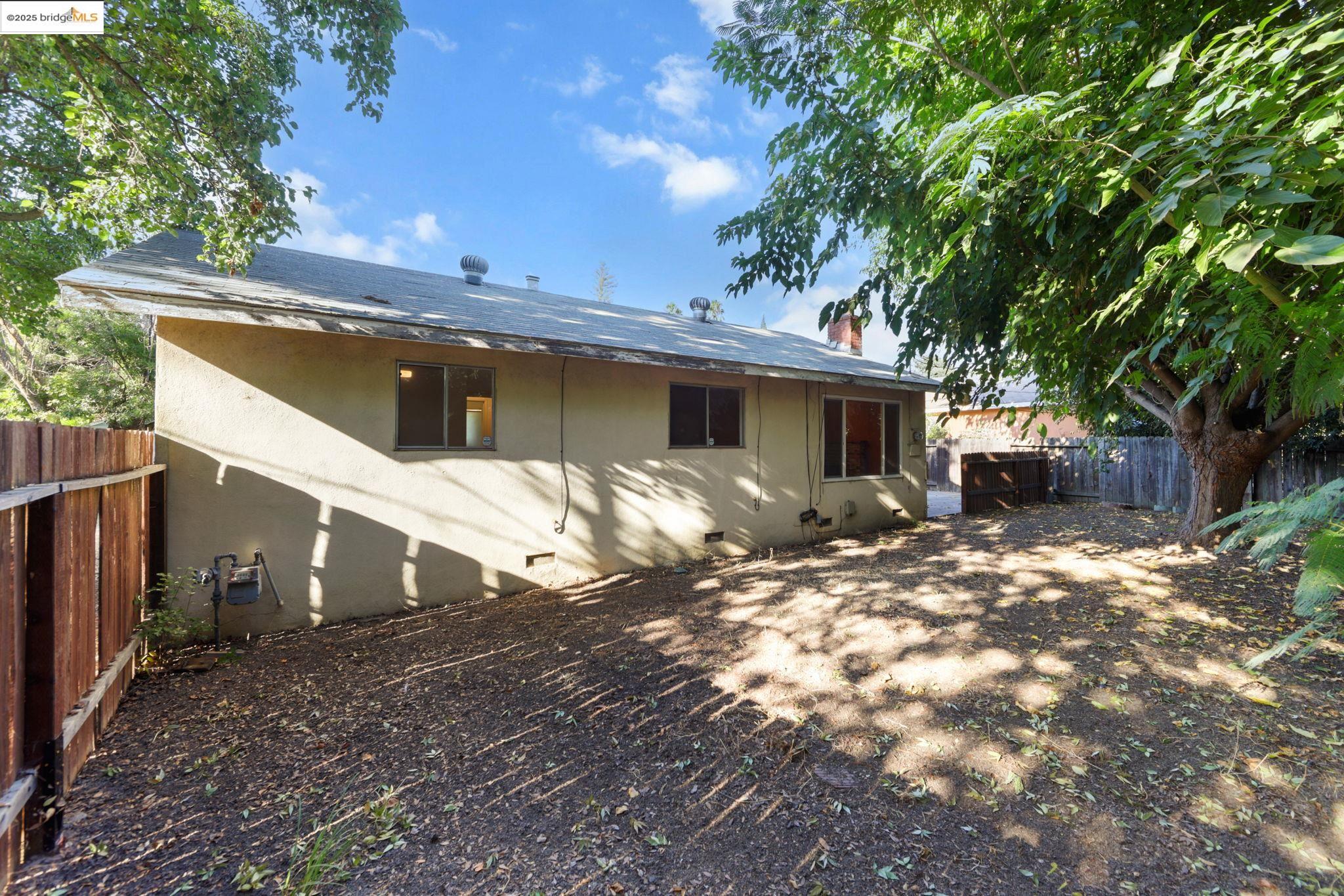 Detail Gallery Image 38 of 44 For 2100 Monifieth Way, Sacramento,  CA 95822 - 3 Beds | 1 Baths