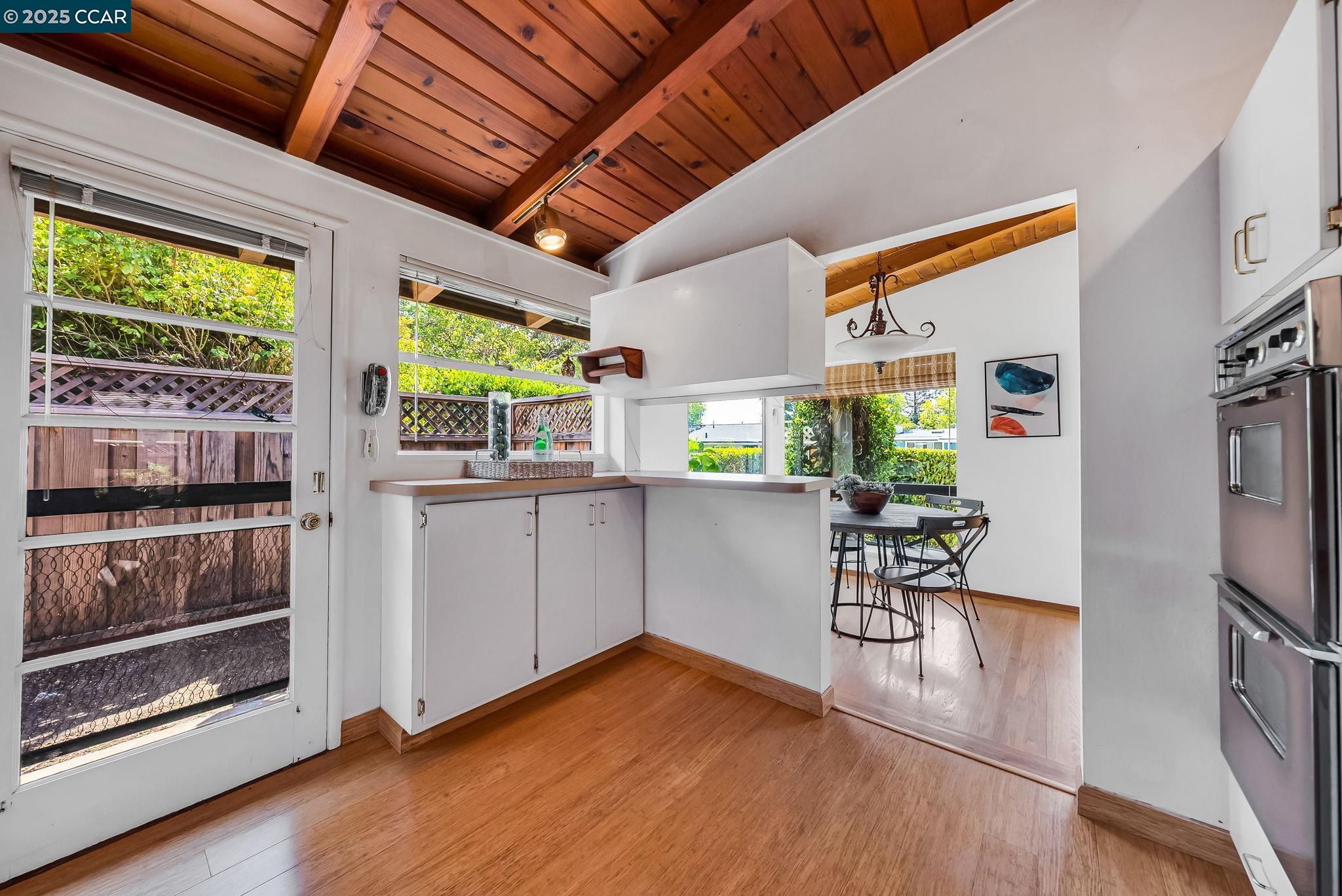 Detail Gallery Image 15 of 37 For 70 Norman Court, Walnut Creek,  CA 94595 - 3 Beds | 2 Baths