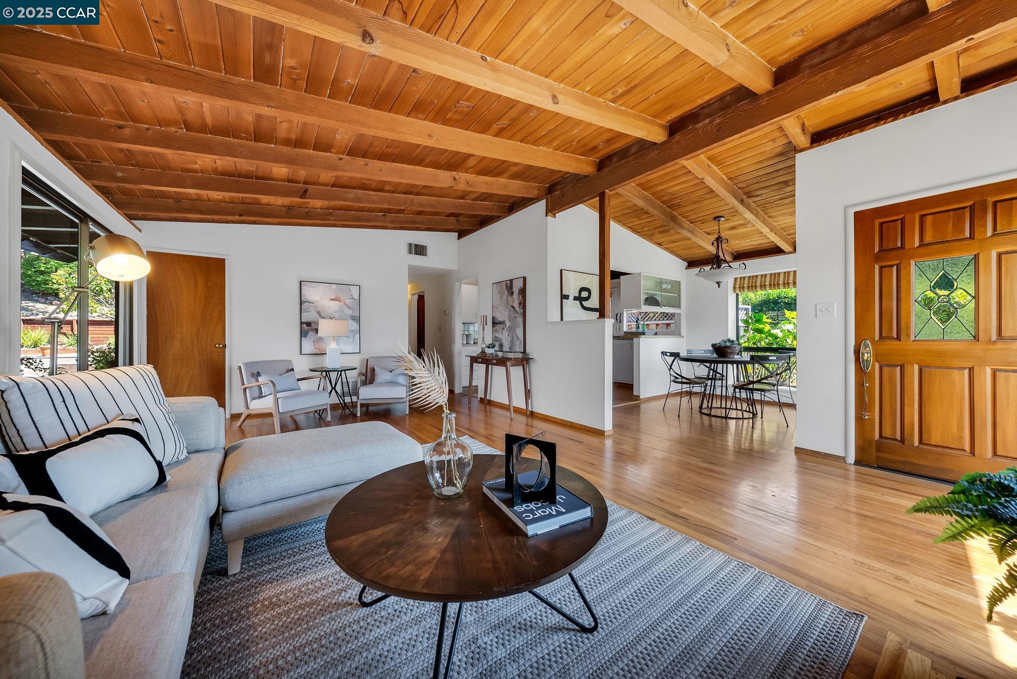 Detail Gallery Image 3 of 37 For 70 Norman Court, Walnut Creek,  CA 94595 - 3 Beds | 2 Baths