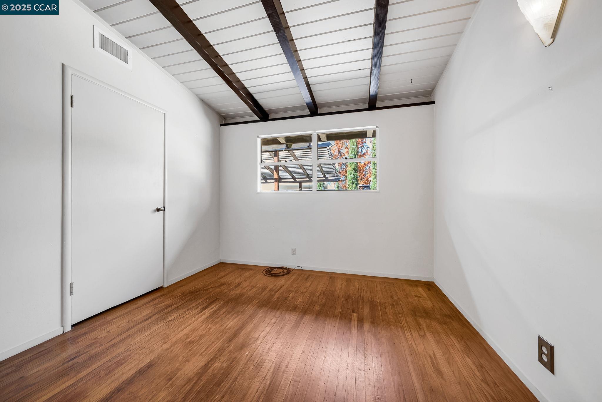 Detail Gallery Image 21 of 37 For 70 Norman Court, Walnut Creek,  CA 94595 - 3 Beds | 2 Baths