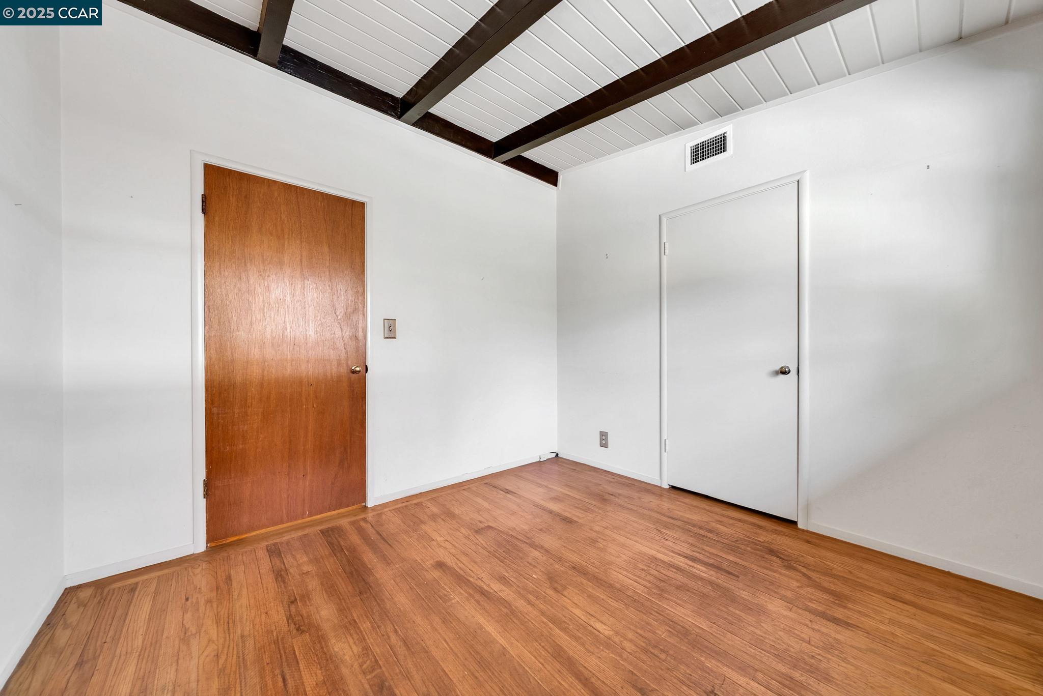 Detail Gallery Image 22 of 37 For 70 Norman Court, Walnut Creek,  CA 94595 - 3 Beds | 2 Baths