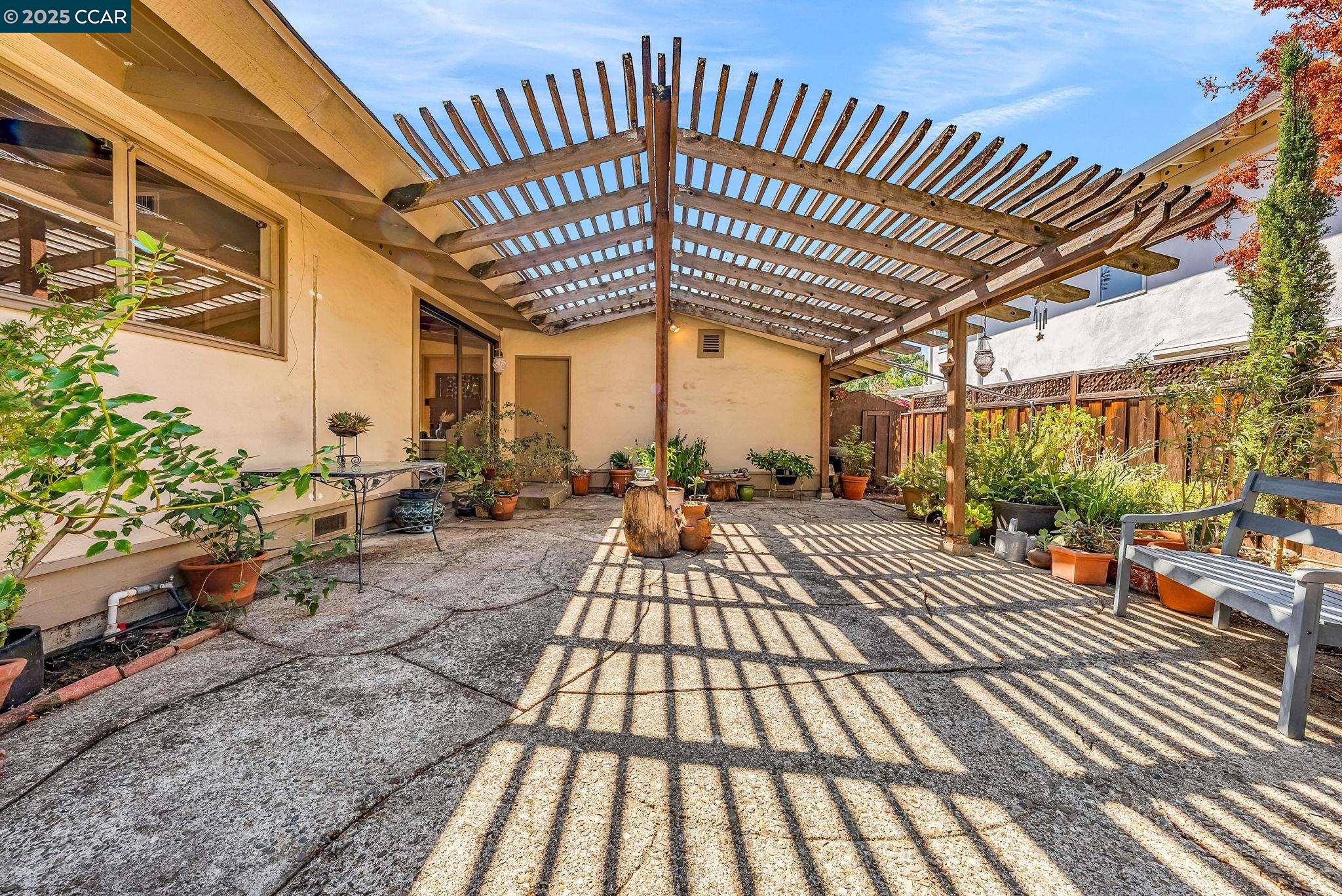 Detail Gallery Image 32 of 37 For 70 Norman Court, Walnut Creek,  CA 94595 - 3 Beds | 2 Baths