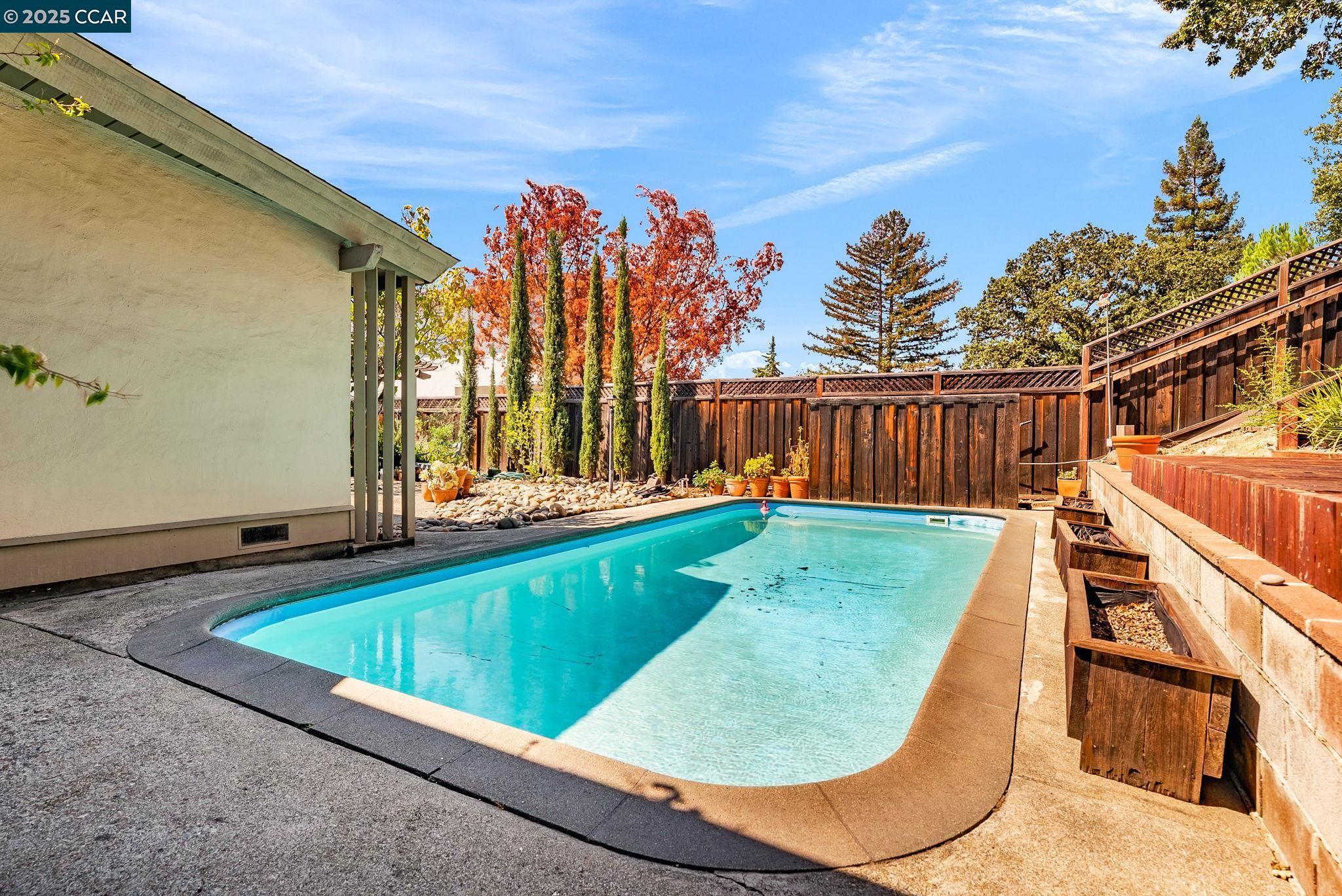 Detail Gallery Image 35 of 37 For 70 Norman Court, Walnut Creek,  CA 94595 - 3 Beds | 2 Baths