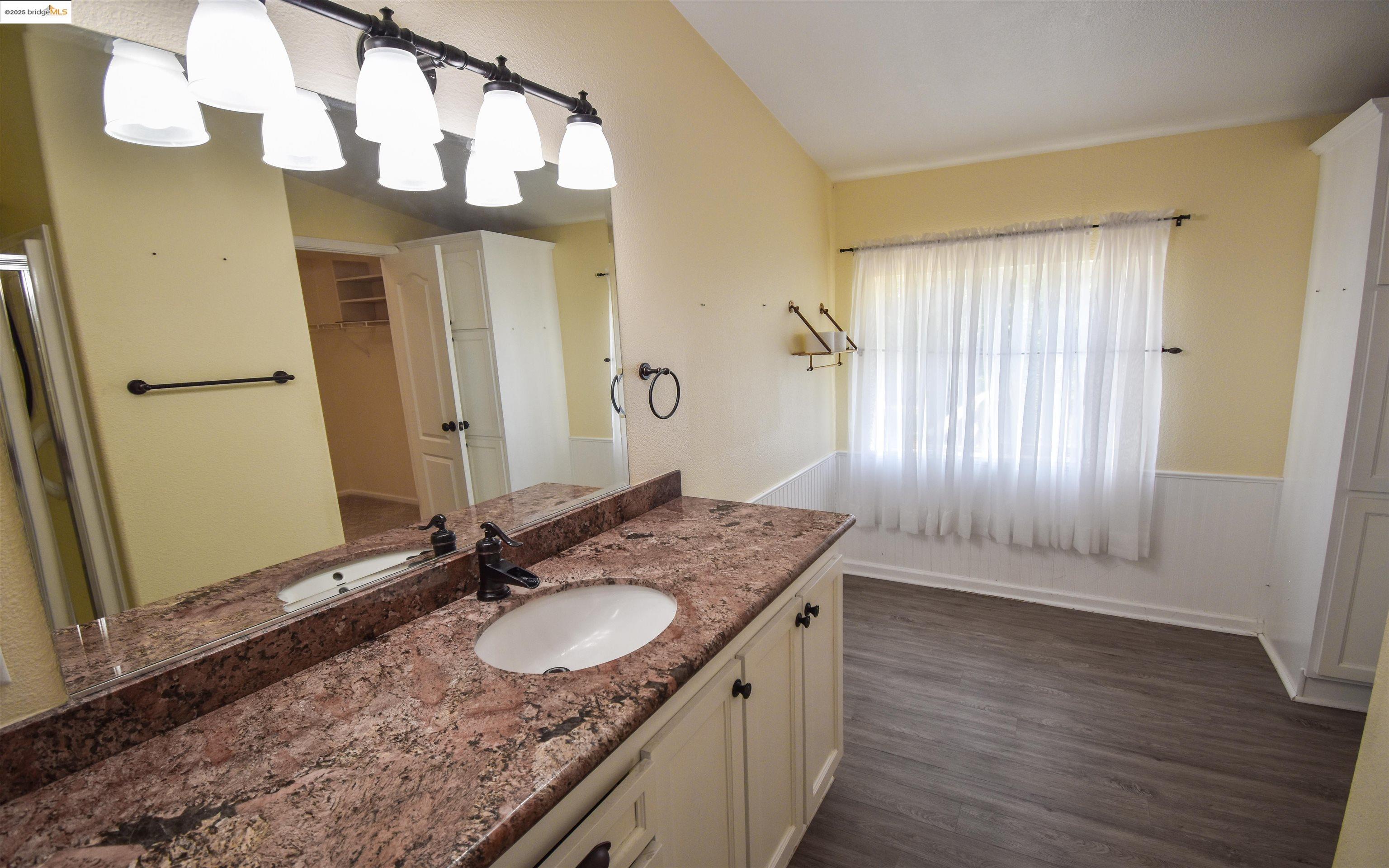 Detail Gallery Image 21 of 56 For 10303 N Airport Rd, Columbia,  CA 95310 - 3 Beds | 2 Baths