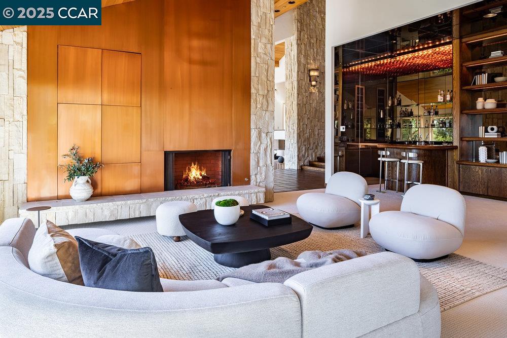Detail Gallery Image 13 of 60 For 1177 Estates Dr, Lafayette,  CA 94549 - 6 Beds | 7/2 Baths