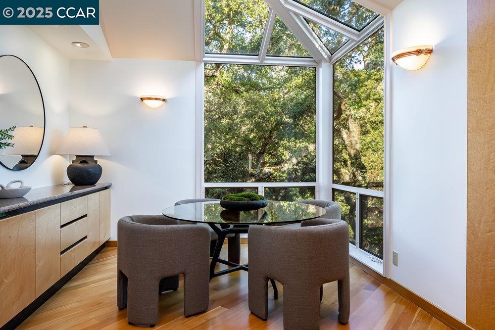 Detail Gallery Image 19 of 60 For 1177 Estates Dr, Lafayette,  CA 94549 - 6 Beds | 7/2 Baths