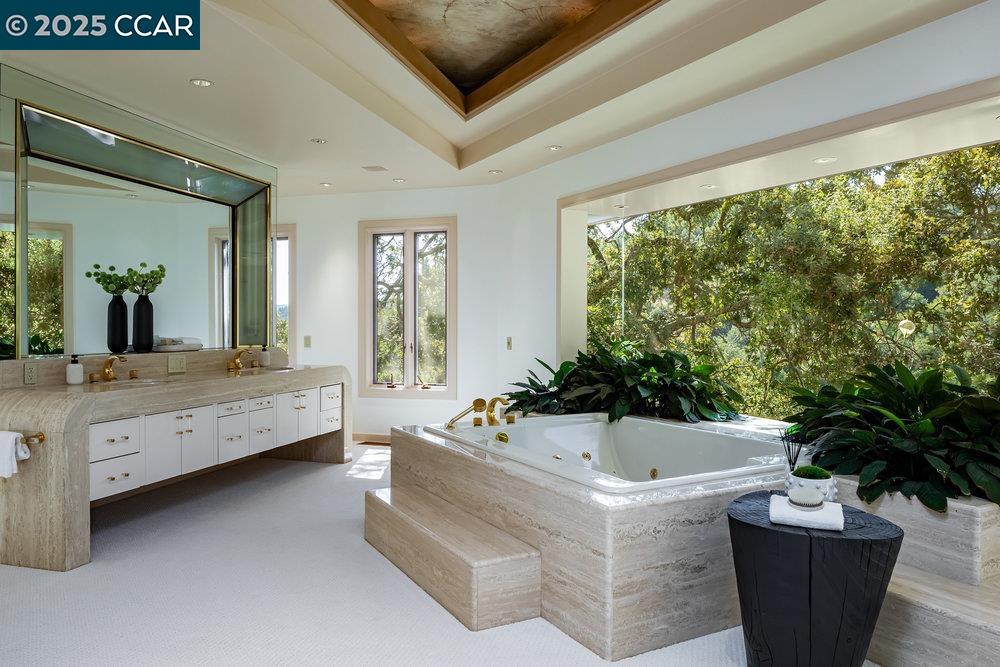 Detail Gallery Image 24 of 60 For 1177 Estates Dr, Lafayette,  CA 94549 - 6 Beds | 7/2 Baths
