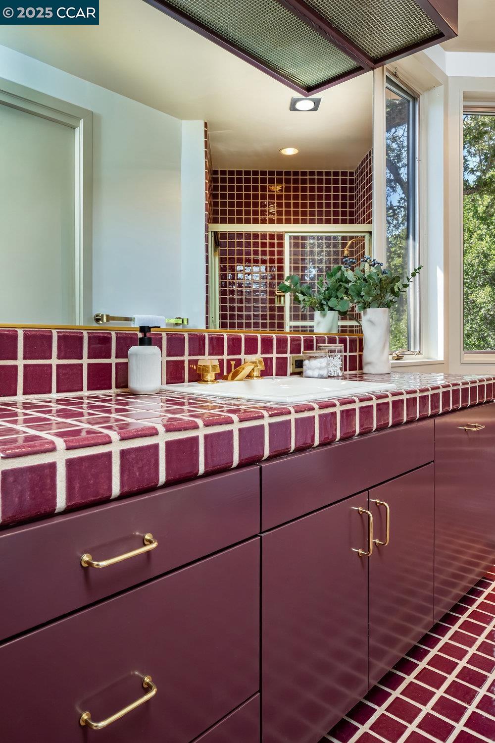 Detail Gallery Image 40 of 60 For 1177 Estates Dr, Lafayette,  CA 94549 - 6 Beds | 7/2 Baths
