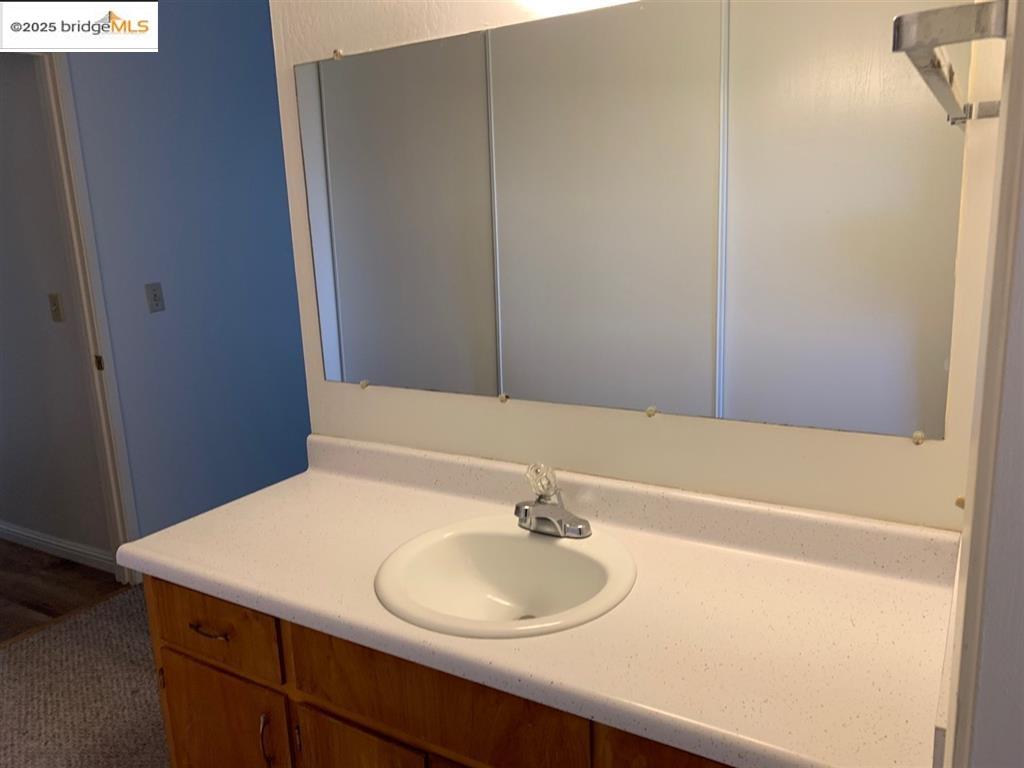 Detail Gallery Image 13 of 23 For 708 Solano Ave #D,  Albany,  CA 94706 - 3 Beds | 2 Baths