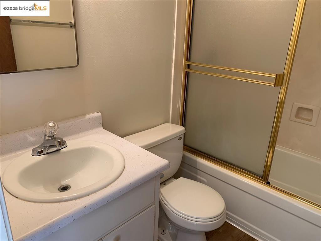 Detail Gallery Image 19 of 23 For 708 Solano Ave #D,  Albany,  CA 94706 - 3 Beds | 2 Baths