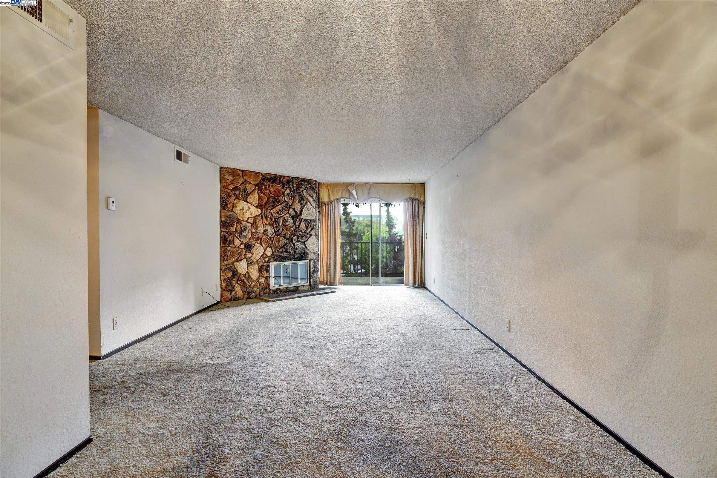 Photo #4: 41110799 Listing: Photo #4