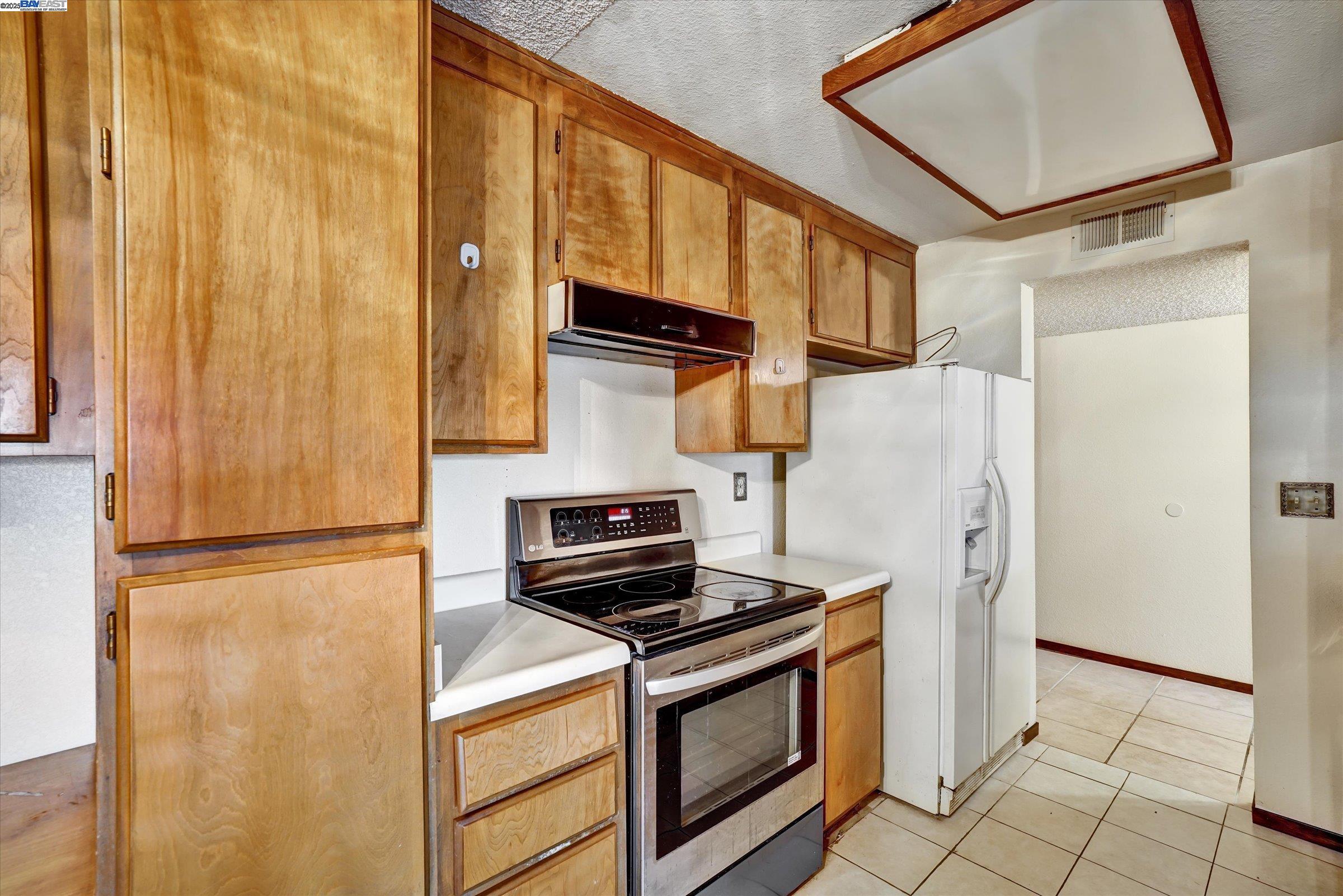 Photo #5: 41110799 Listing: Photo #5