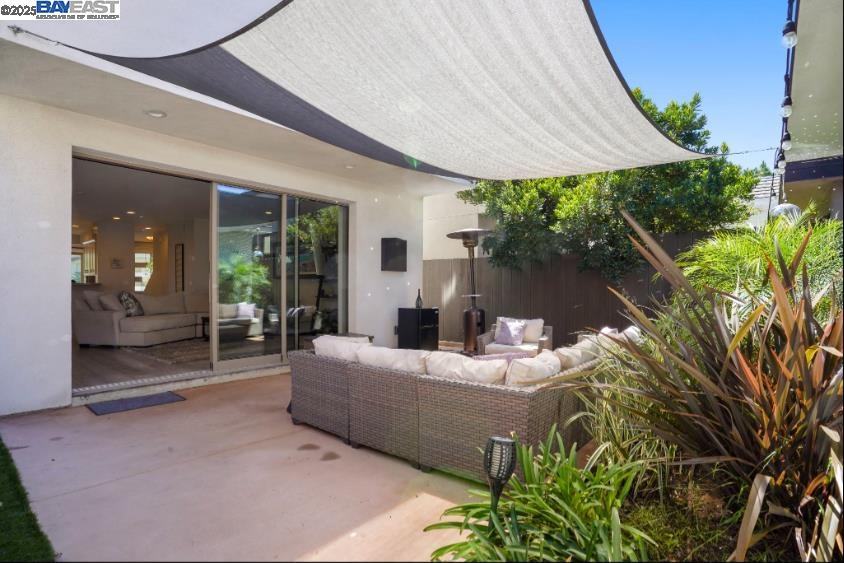 Detail Gallery Image 20 of 50 For 1122 Oliver Ave, San Diego,  CA 92109 - 3 Beds | 3/1 Baths