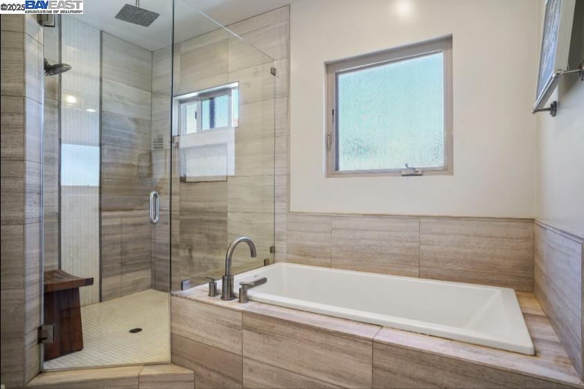 Detail Gallery Image 29 of 50 For 1122 Oliver Ave, San Diego,  CA 92109 - 3 Beds | 3/1 Baths