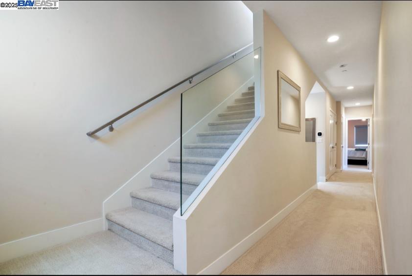Detail Gallery Image 32 of 50 For 1122 Oliver Ave, San Diego,  CA 92109 - 3 Beds | 3/1 Baths