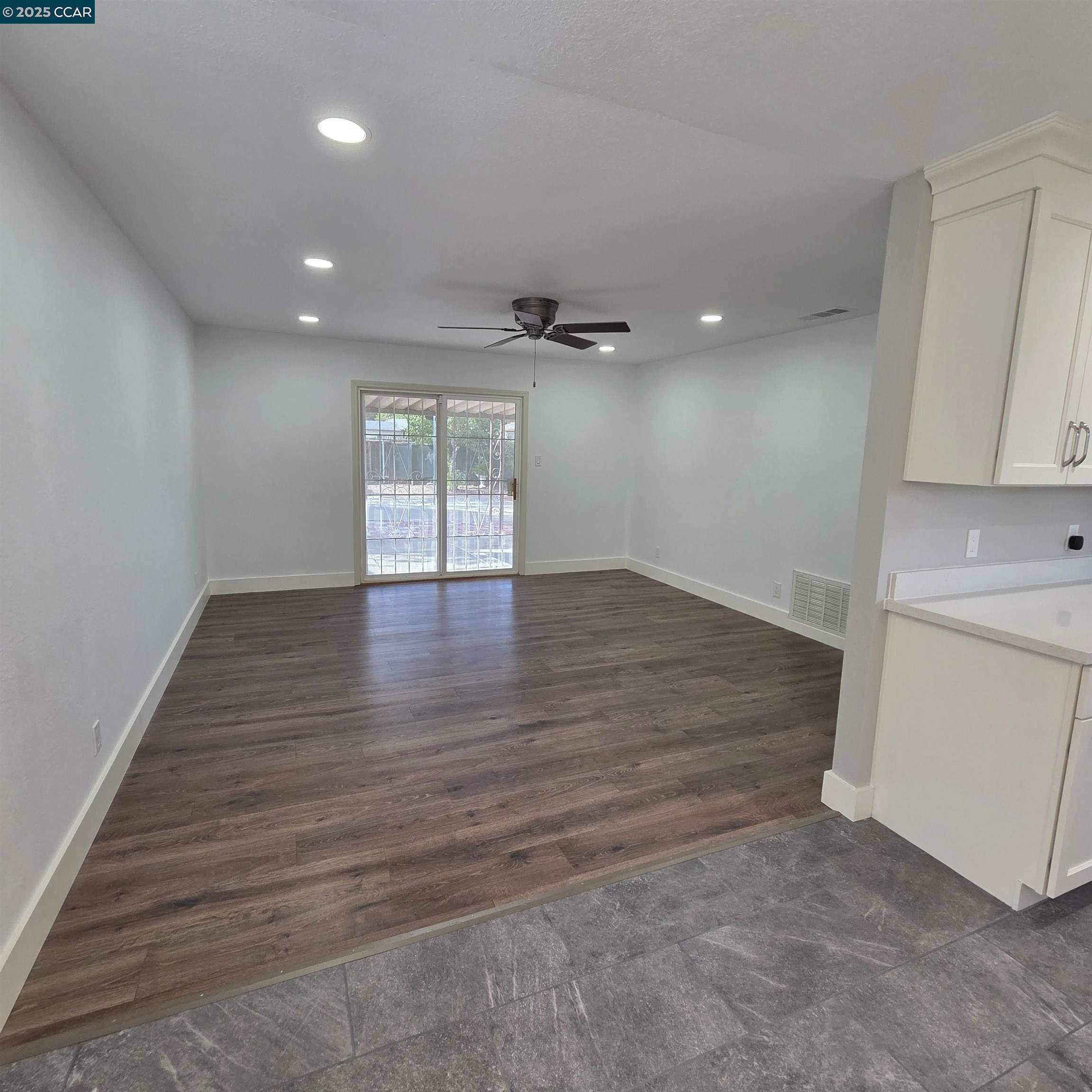 Detail Gallery Image 4 of 9 For 3153 Milner Rd, Antioch,  CA 94509 - 3 Beds | 2 Baths