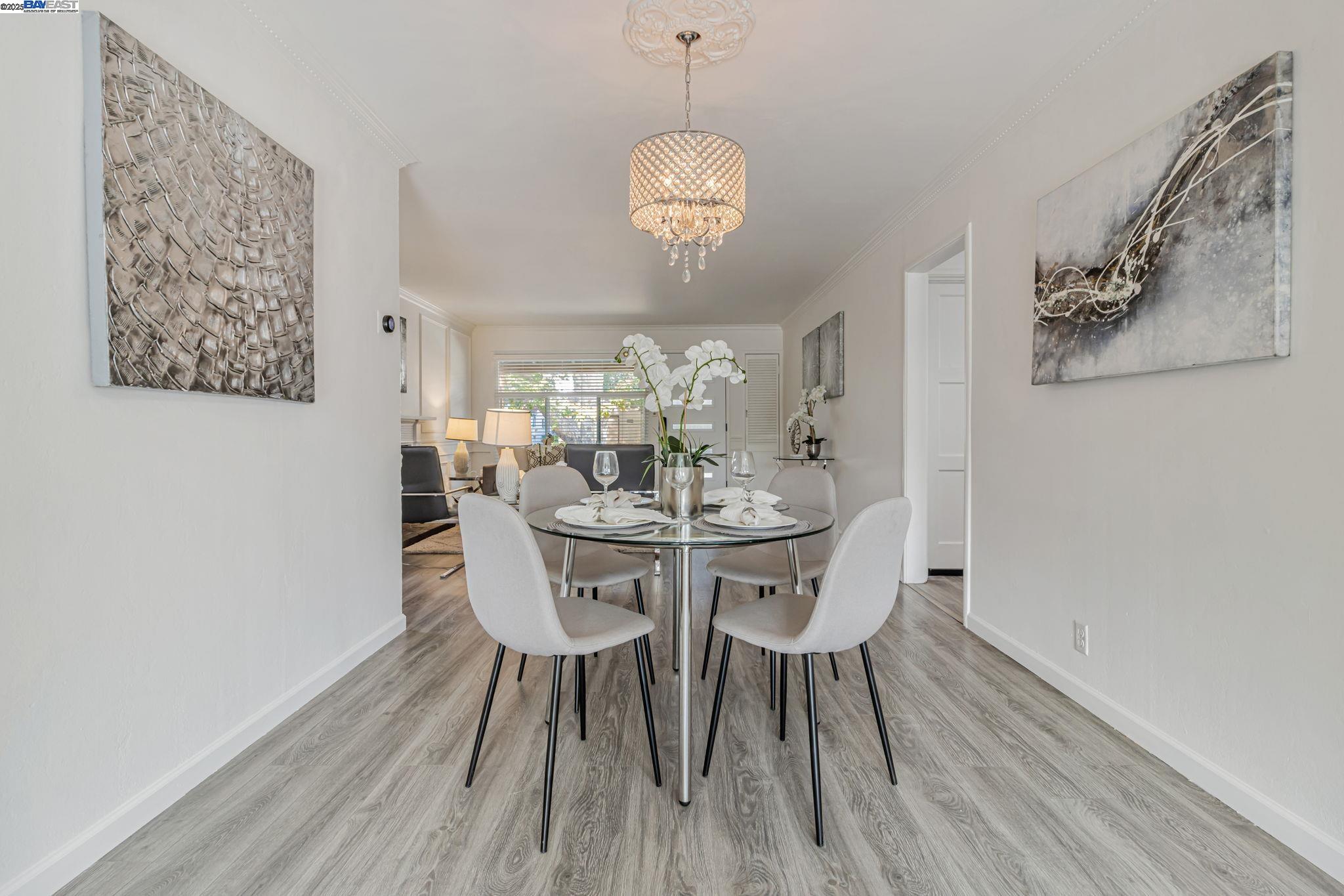 Detail Gallery Image 14 of 39 For 17347 via Encinas, San Lorenzo,  CA 94580 - 3 Beds | 1/1 Baths