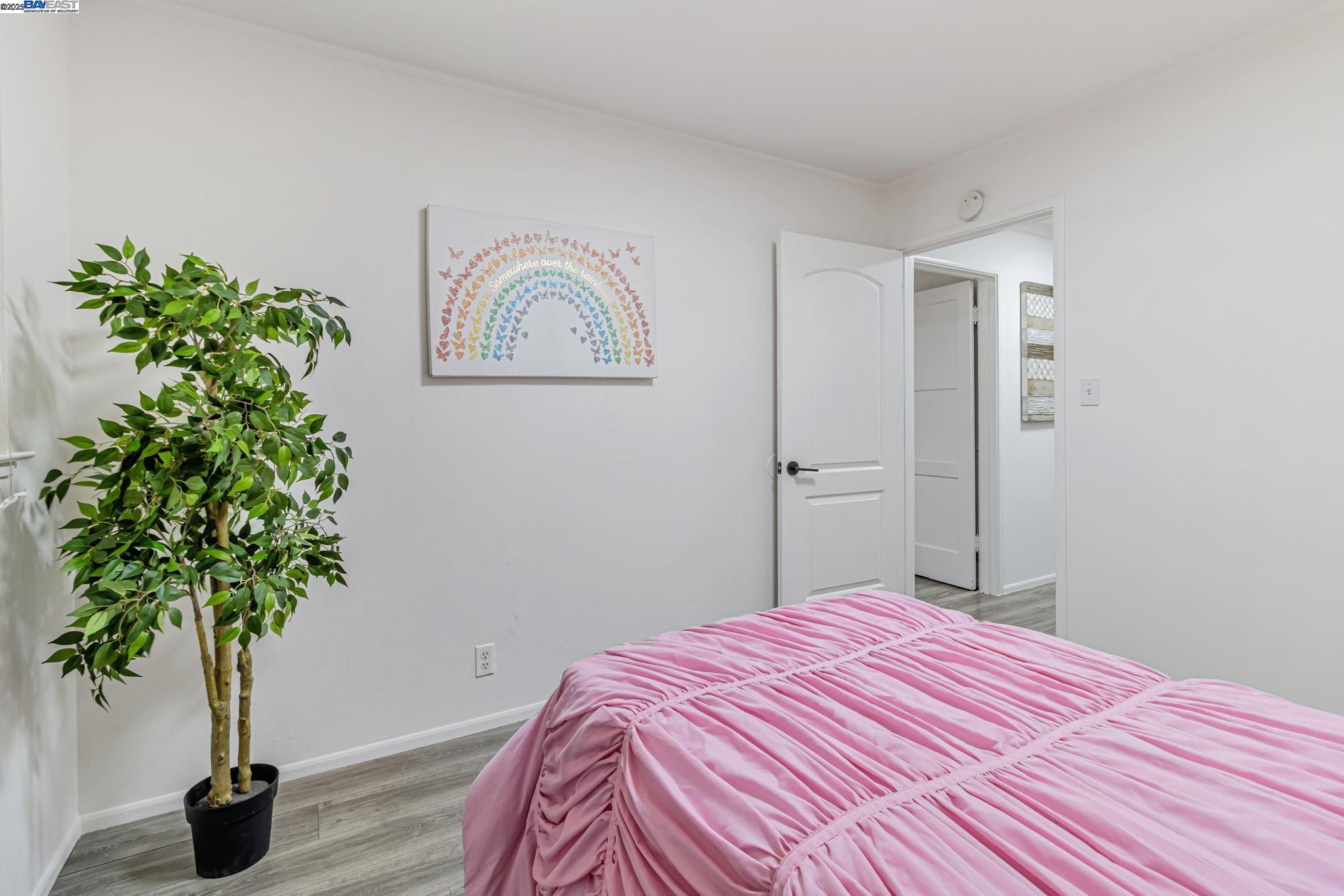 Detail Gallery Image 25 of 39 For 17347 via Encinas, San Lorenzo,  CA 94580 - 3 Beds | 1/1 Baths