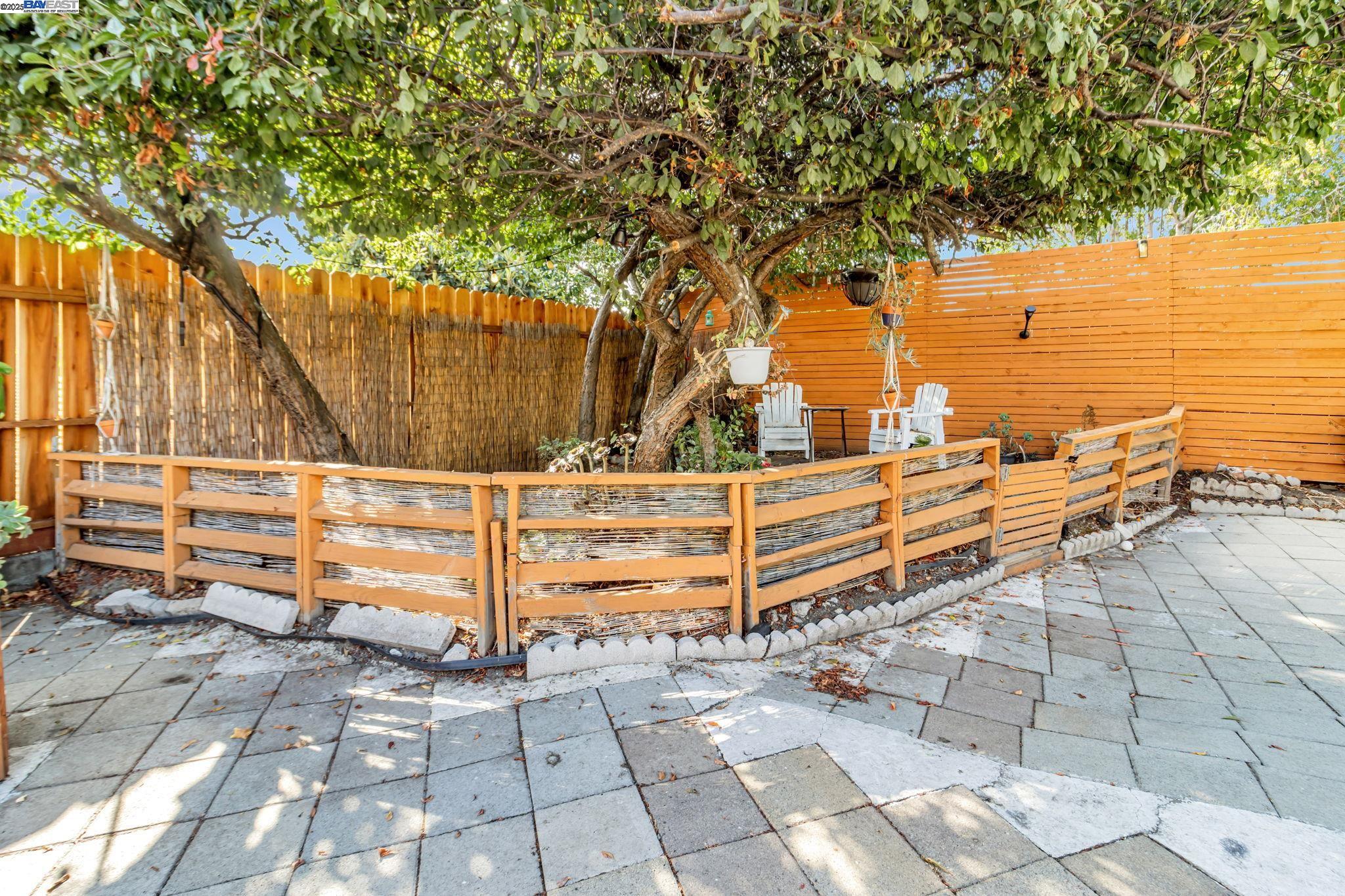 Detail Gallery Image 39 of 39 For 17347 via Encinas, San Lorenzo,  CA 94580 - 3 Beds | 1/1 Baths