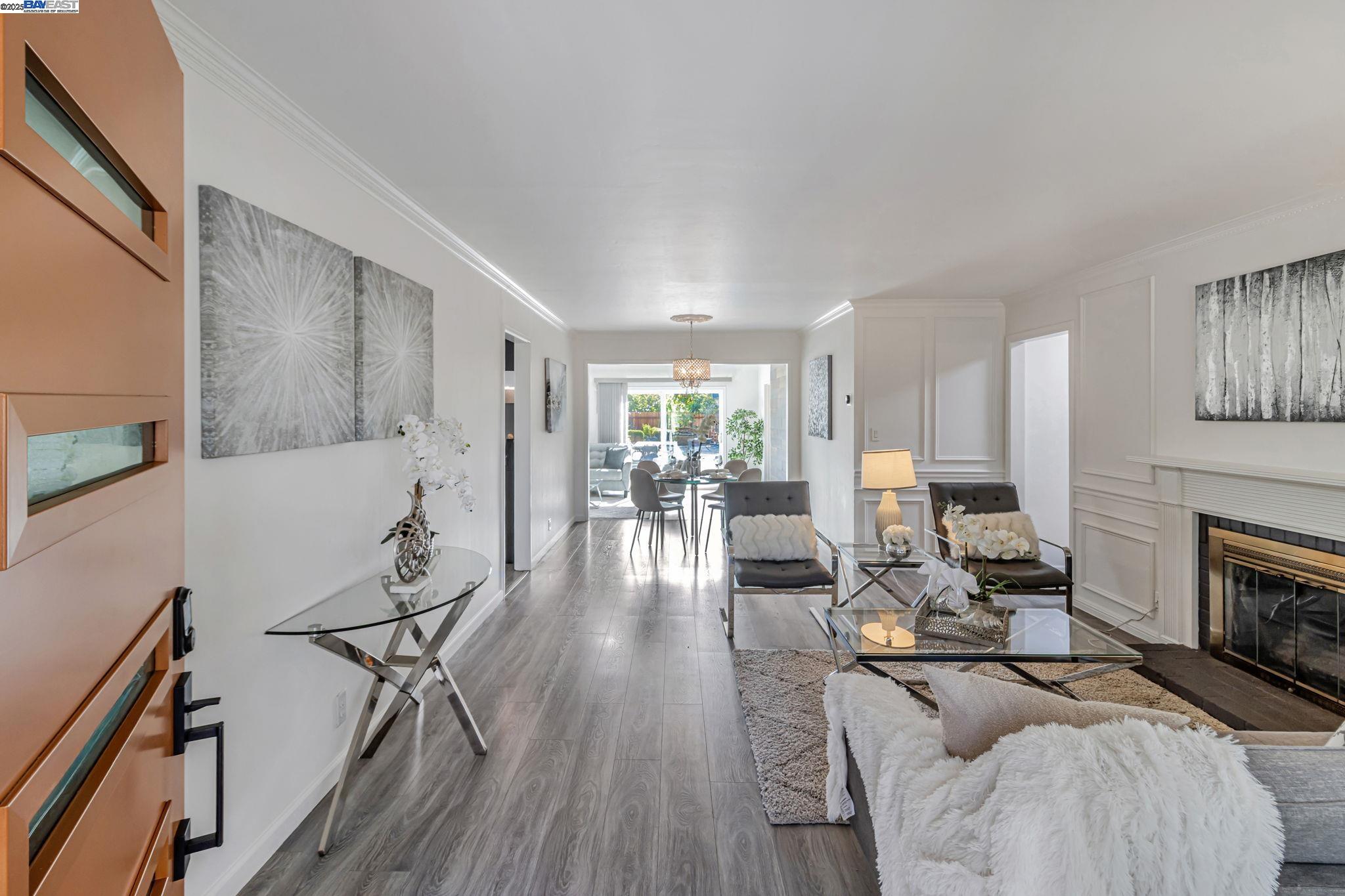 Detail Gallery Image 5 of 39 For 17347 via Encinas, San Lorenzo,  CA 94580 - 3 Beds | 1/1 Baths