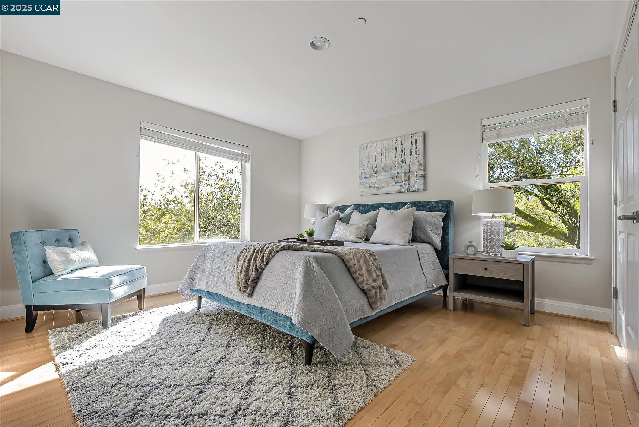 Detail Gallery Image 24 of 43 For 4 Berrybrook Hollow, Orinda,  CA 94563 - 4 Beds | 3/1 Baths