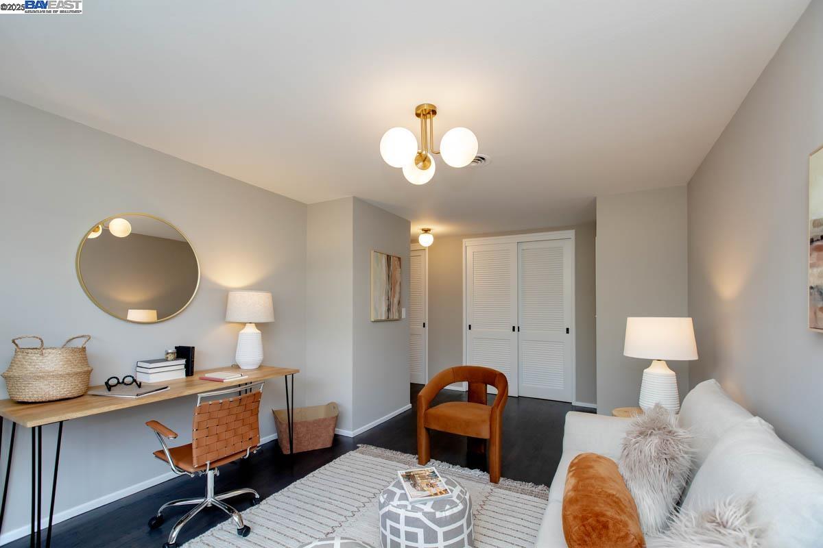 Detail Gallery Image 20 of 43 For 1366 Hansen Ave, Alameda,  CA 94501 - 3 Beds | 2 Baths