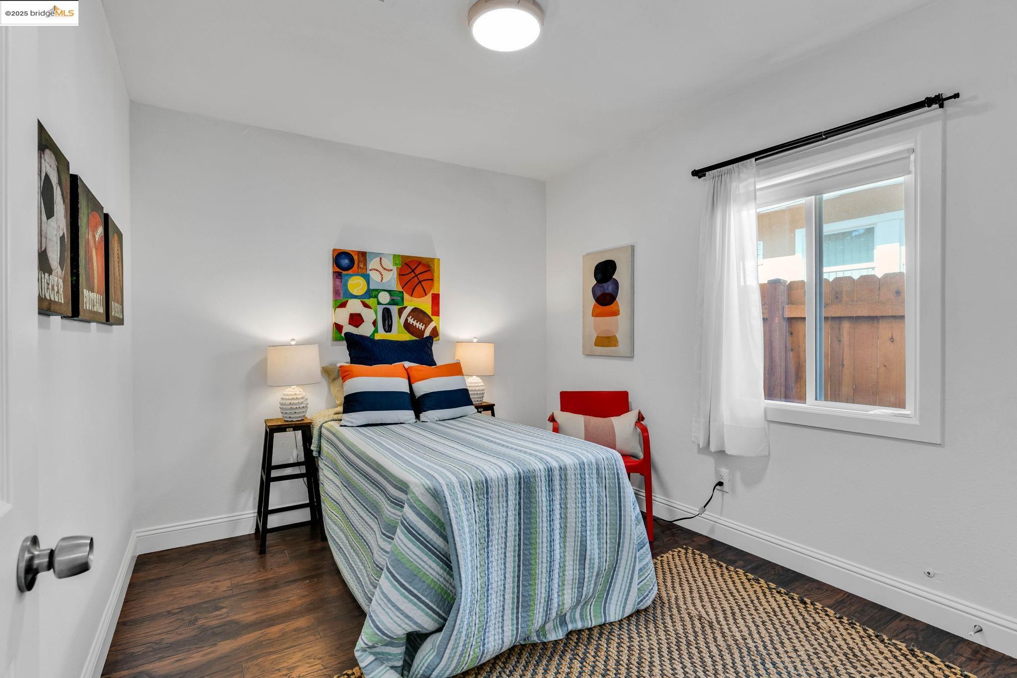 Detail Gallery Image 23 of 32 For 1715 67th Ave, Oakland,  CA 94621 - 3 Beds | 1 Baths