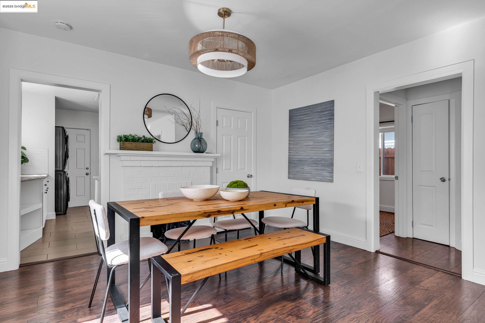 Detail Gallery Image 10 of 32 For 1715 67th Ave, Oakland,  CA 94621 - 3 Beds | 1 Baths