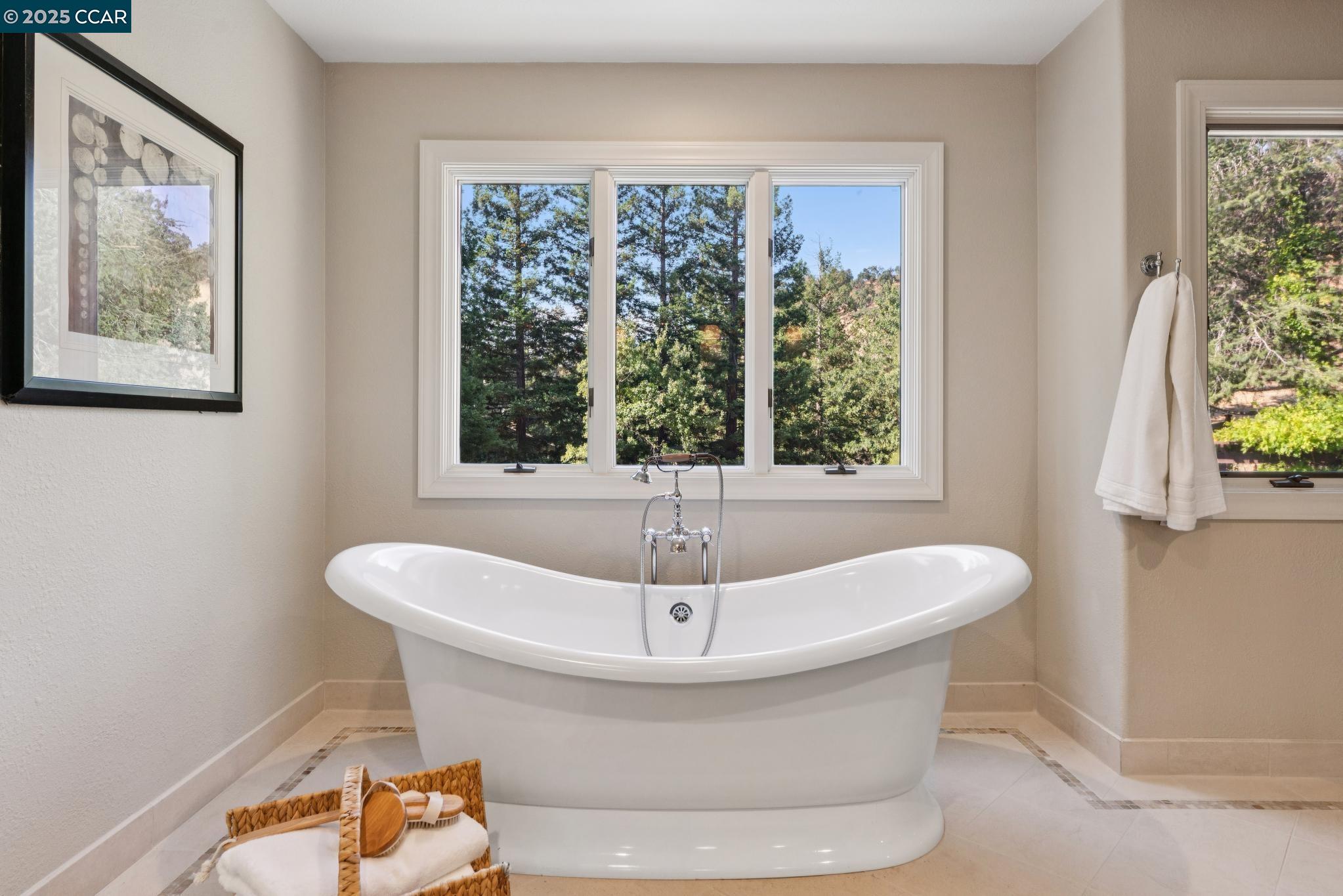 Detail Gallery Image 30 of 59 For 3238 Greenhills Drive, Lafayette,  CA 94549 - 5 Beds | 4/1 Baths