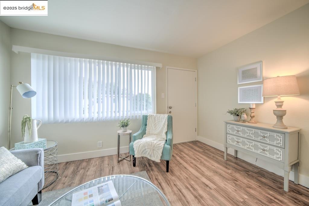 Detail Gallery Image 6 of 13 For 399 Schafer Rd, Hayward,  CA 94544 - – Beds | – Baths
