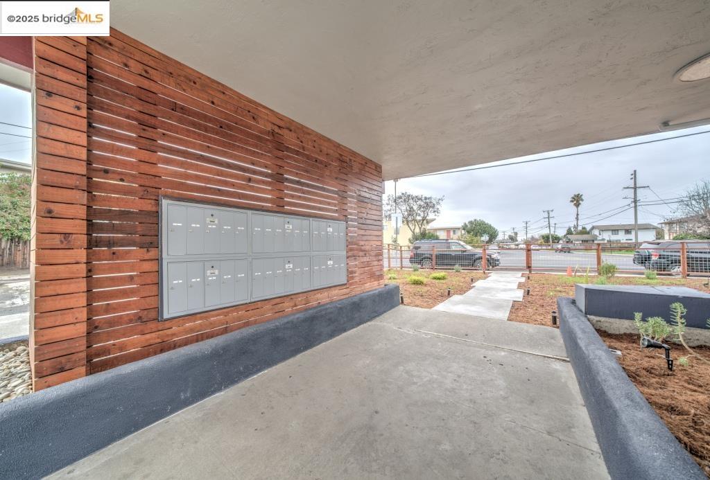 Detail Gallery Image 7 of 13 For 399 Schafer Rd, Hayward,  CA 94544 - – Beds | – Baths