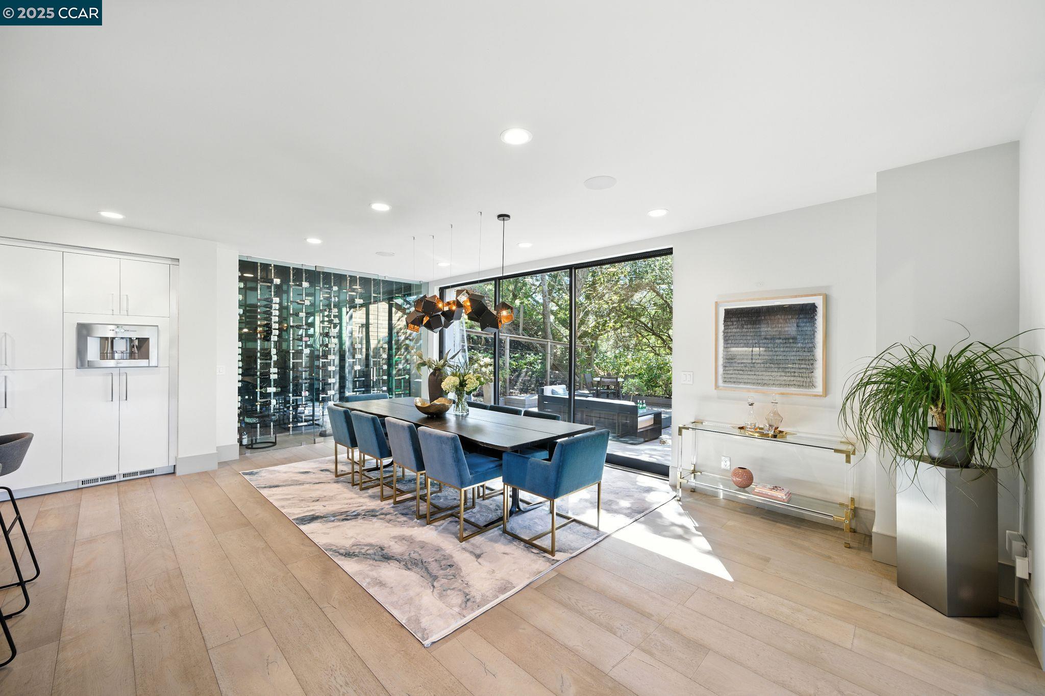 Detail Gallery Image 16 of 49 For 121 Tappan Ln, Orinda,  CA 94563 - 5 Beds | 5 Baths