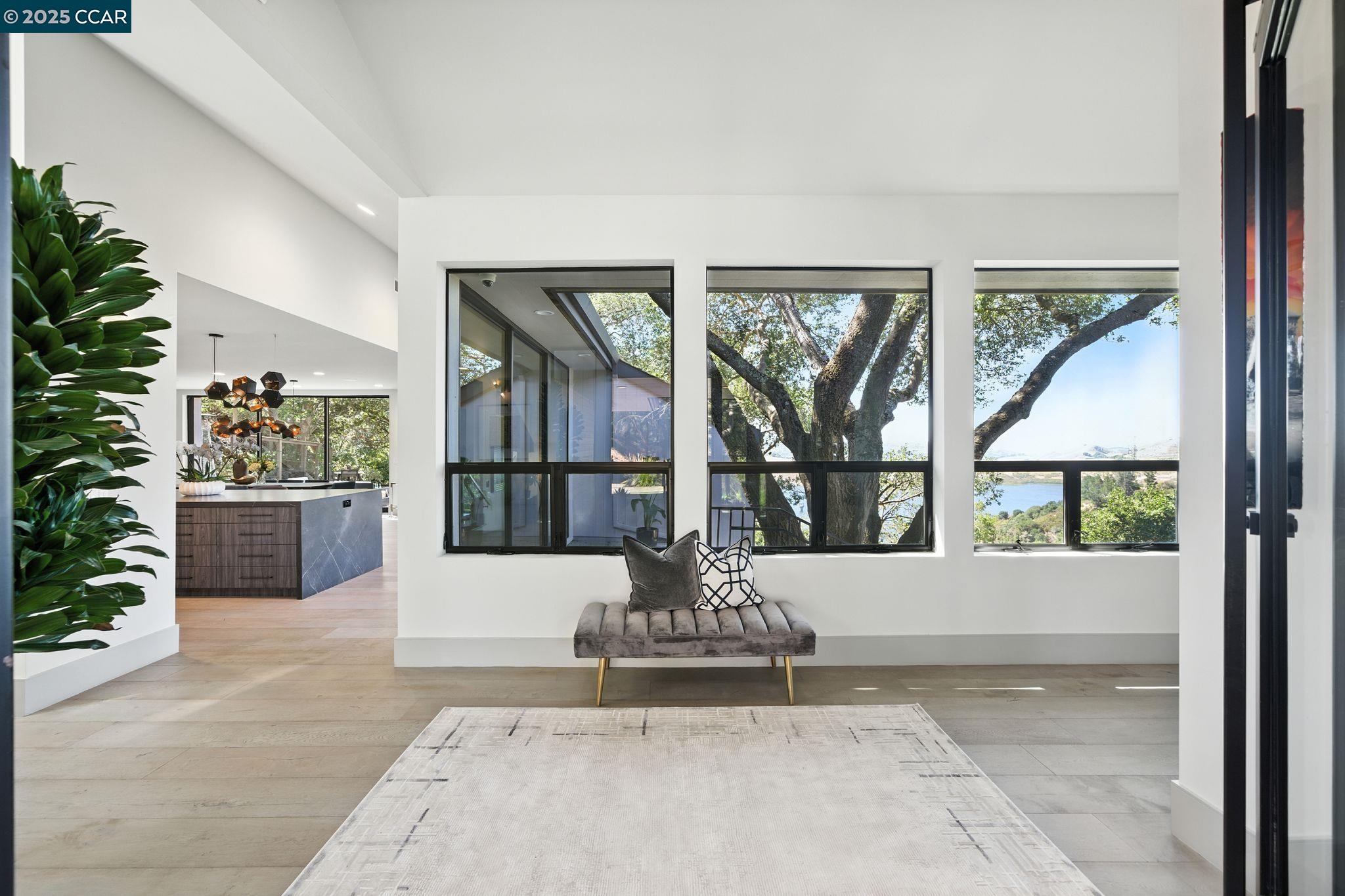 Detail Gallery Image 18 of 49 For 121 Tappan Ln, Orinda,  CA 94563 - 5 Beds | 5 Baths