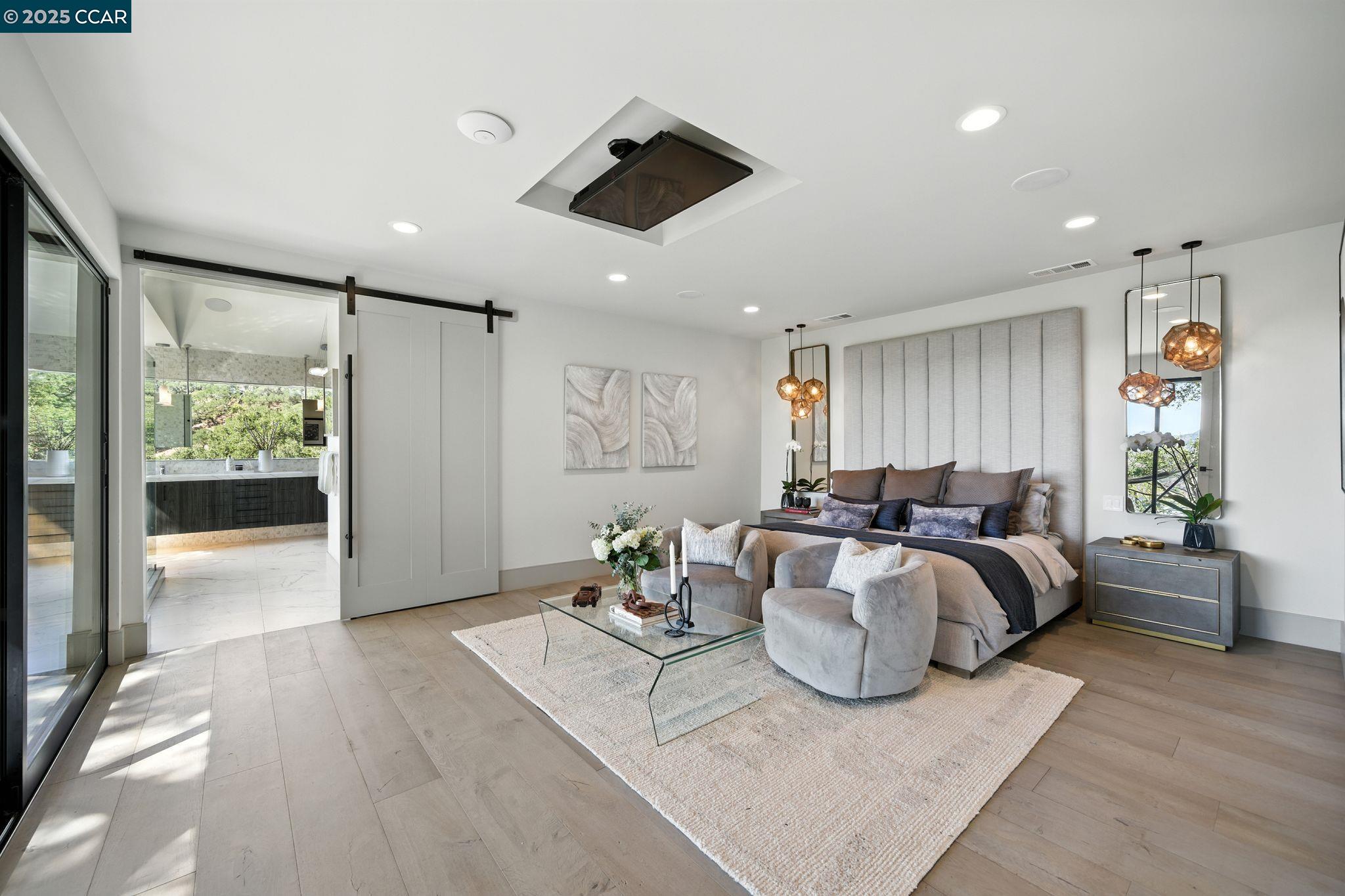 Detail Gallery Image 19 of 49 For 121 Tappan Ln, Orinda,  CA 94563 - 5 Beds | 5 Baths