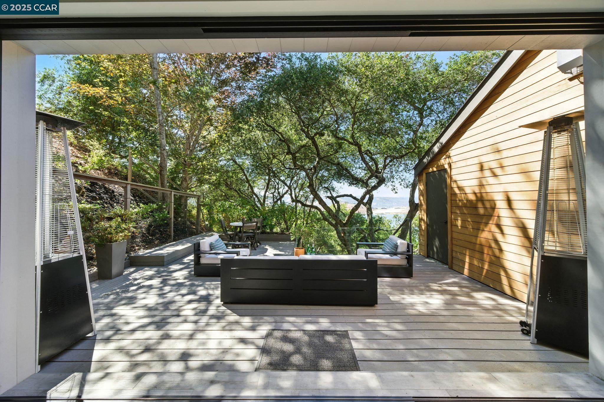 Detail Gallery Image 44 of 49 For 121 Tappan Ln, Orinda,  CA 94563 - 5 Beds | 5 Baths