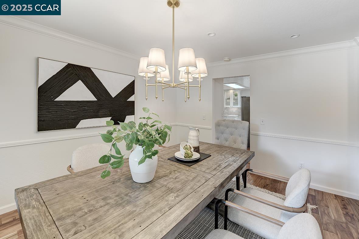 Detail Gallery Image 14 of 60 For 3015 Lanway Ct, Concord,  CA 94518 - 4 Beds | 2/1 Baths