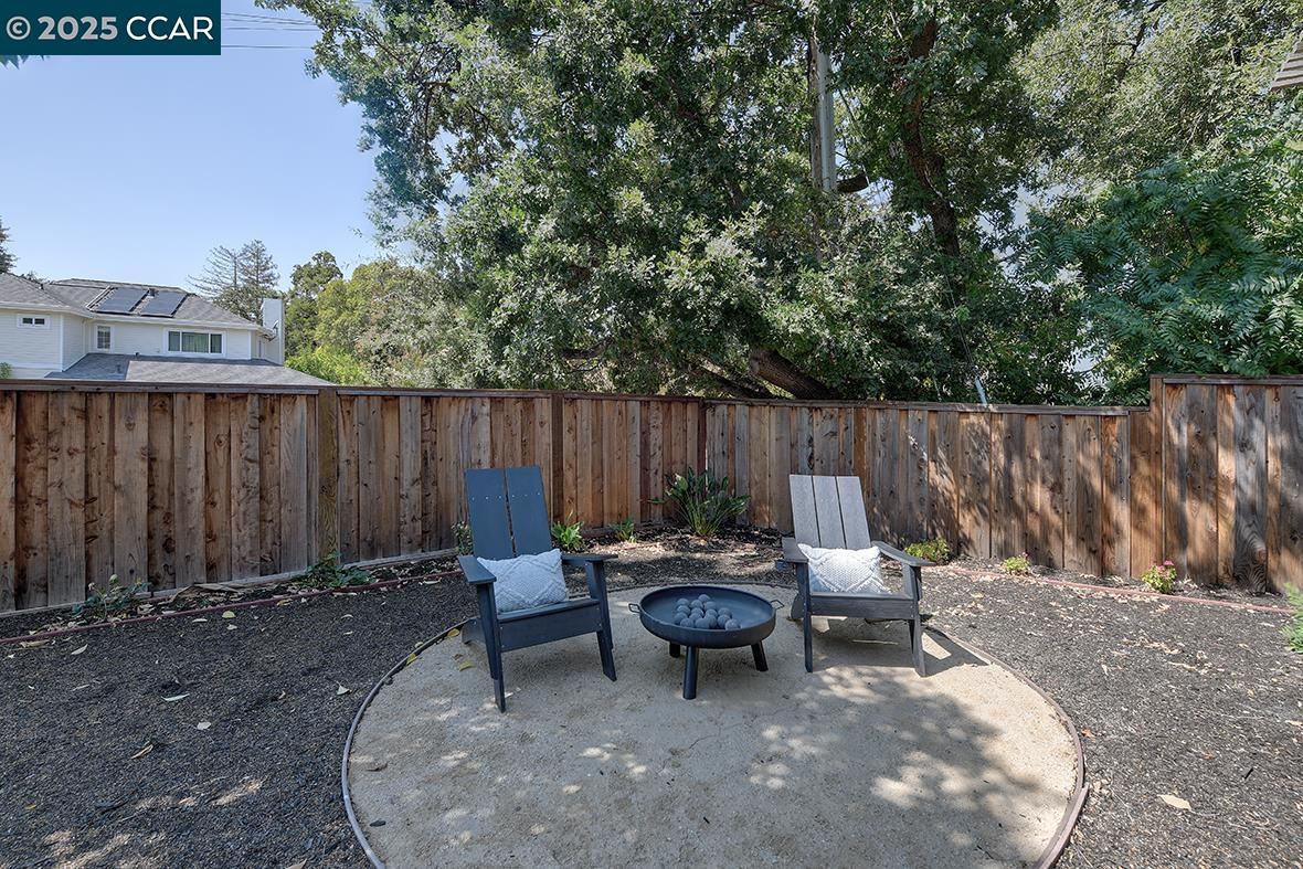 Detail Gallery Image 21 of 60 For 3015 Lanway Ct, Concord,  CA 94518 - 4 Beds | 2/1 Baths