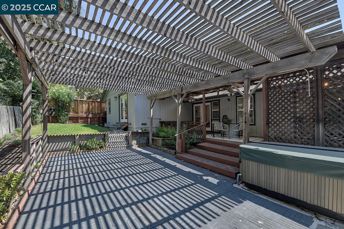 Detail Gallery Image 25 of 60 For 3015 Lanway Ct, Concord,  CA 94518 - 4 Beds | 2/1 Baths